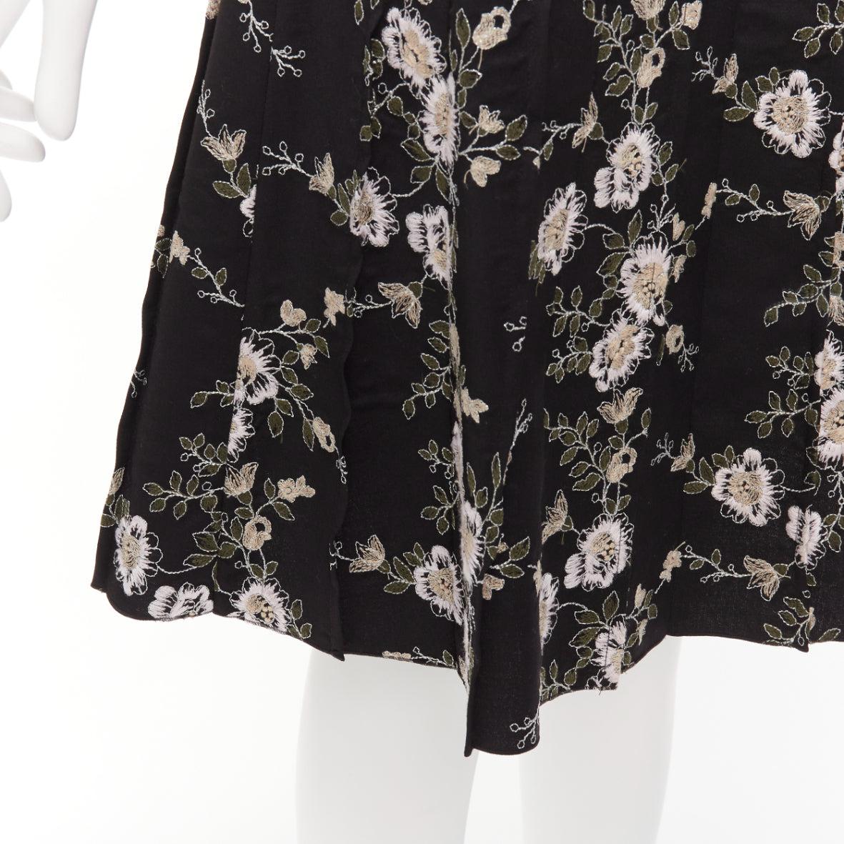 GIAMBATTISTA VALLI black pink floral embroidered 100% wool midi skirt IT38 XS For Sale 2