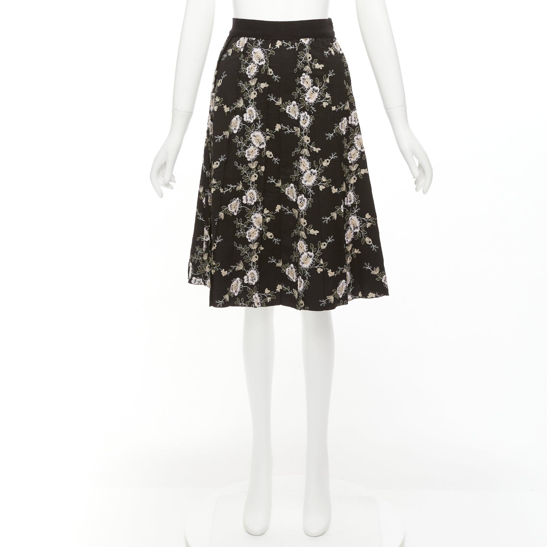 GIAMBATTISTA VALLI black pink floral embroidered 100% wool midi skirt IT38 XS For Sale 4