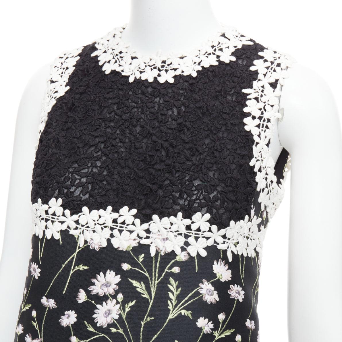GIAMBATTISTA VALLI black pink floral lace bodice dress IT40 XS Kate Mara
Reference: MECG/A00019
Brand: Giambattista Valli
As seen on: Kate Mara
Material: Polyester, Cotton
Color: Black, Pink
Pattern: Floral
Closure: Zip
Lining: Black Silk
Extra