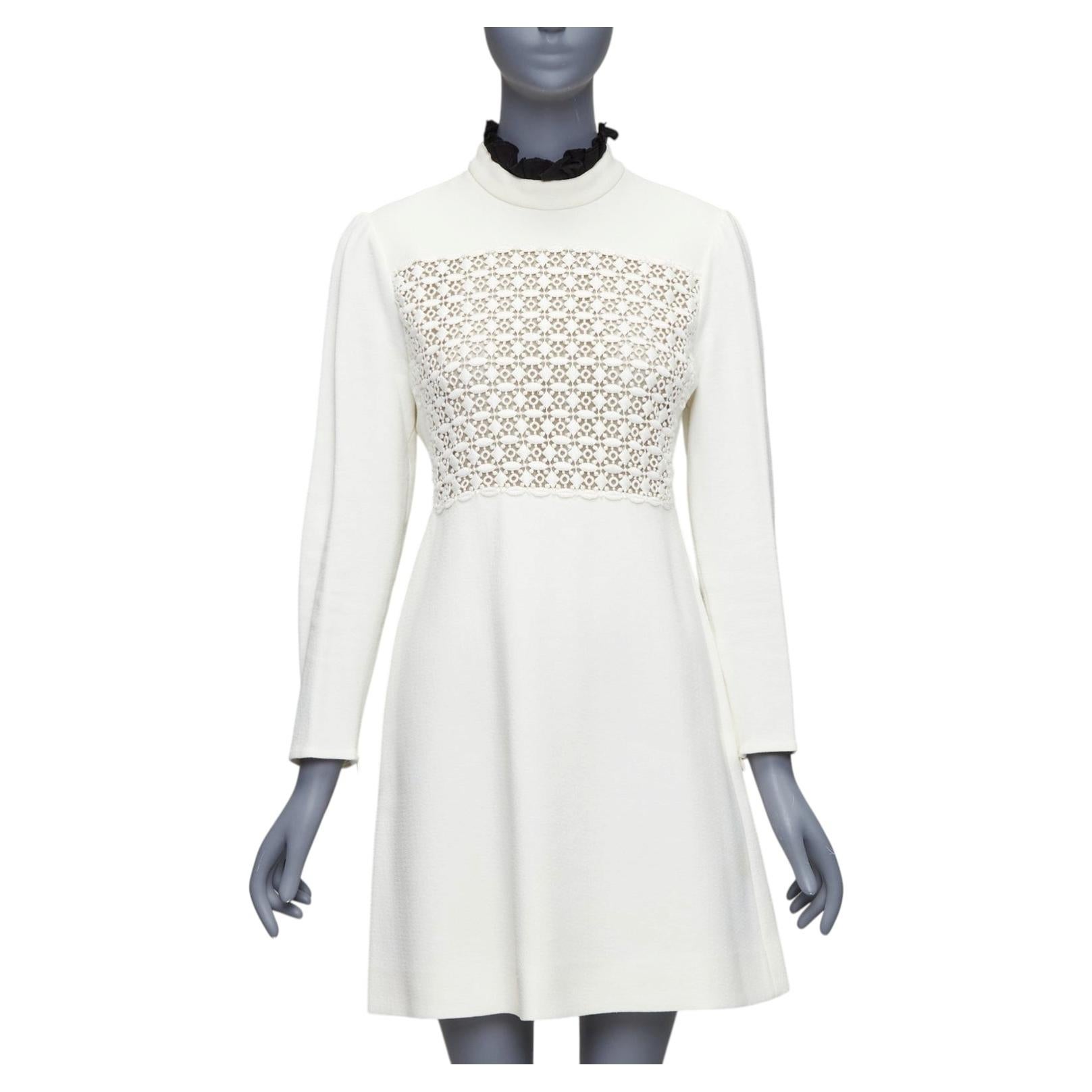 GIAMBATTISTA VALLI robe à col volant brodé en crêpe crème IT42 M