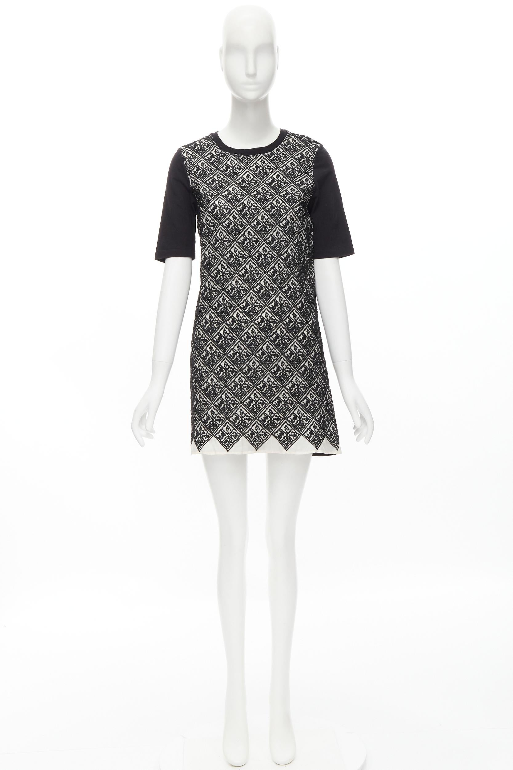 GIAMBATTISTA VALLI - Robe t-shirt en coton noir à motifs géométriques et jacquard sur le devant XXS en vente 6
