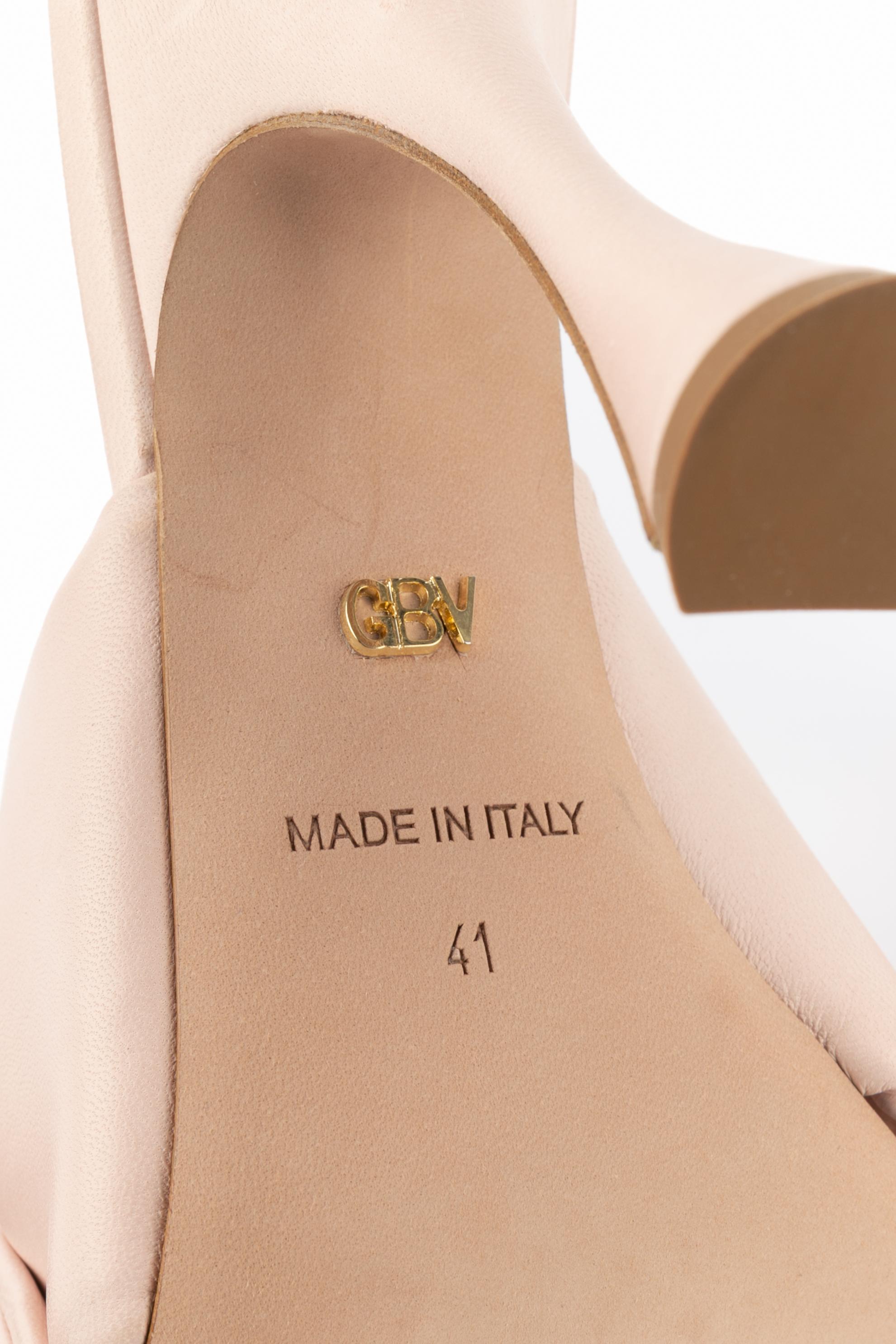 Giambattista Valli Pantoletten mit Absatz 'Maci Bow' im Angebot 4
