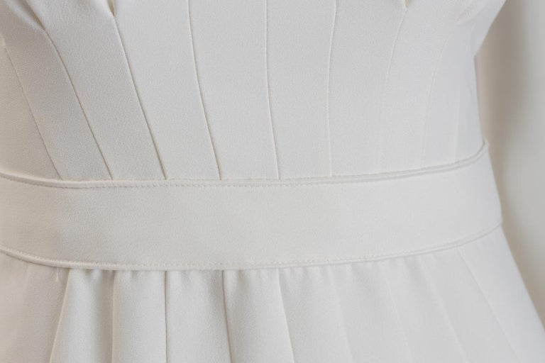 Giambattista Valli Ivory Crepe Sleeveless Wedding Gown Dress EU 40 For Sale 7