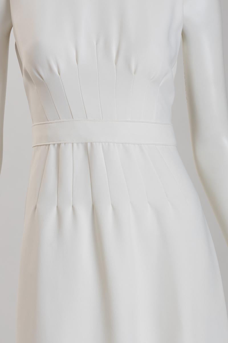 Giambattista Valli Ivory Crepe Sleeveless Wedding Gown Dress EU 40 For Sale 1