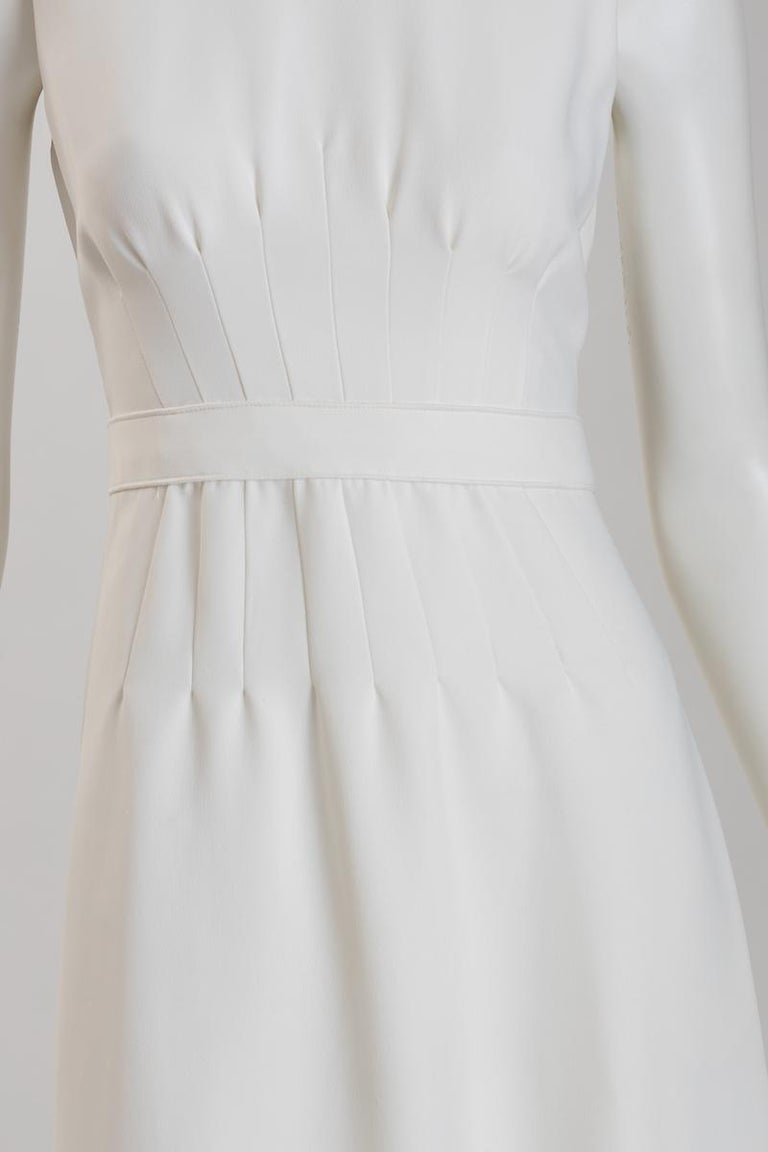 Giambattista Valli Ivory Crepe Sleeveless Wedding Gown Dress EU 40 For Sale 4