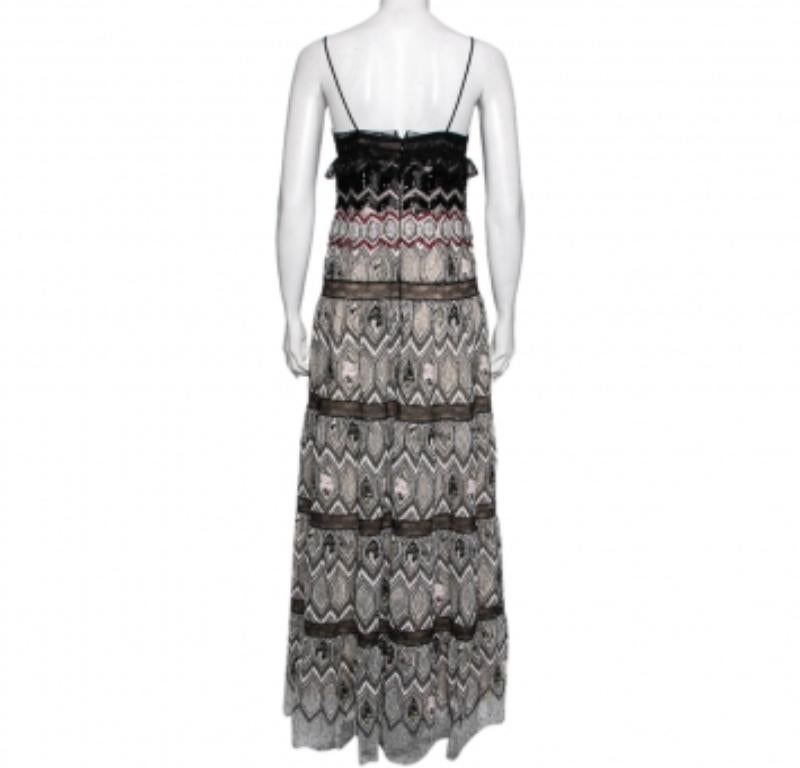 Giambattista Valli - Robe en maille brodée de fleurs multicolores et à volants S en vente 3