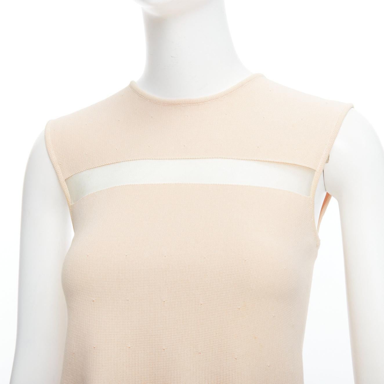GIAMBATTISTA VALLI nude cotton sheer panel peplum top XXS
Reference: LNKO/A02403
Brand: Giambattista Valli
Material: Cotton
Color: Beige
Pattern: Solid
Closure: Zip
Extra Details: Back zip.
Made in: Italy

CONDITION:
Condition: Fair, this item was