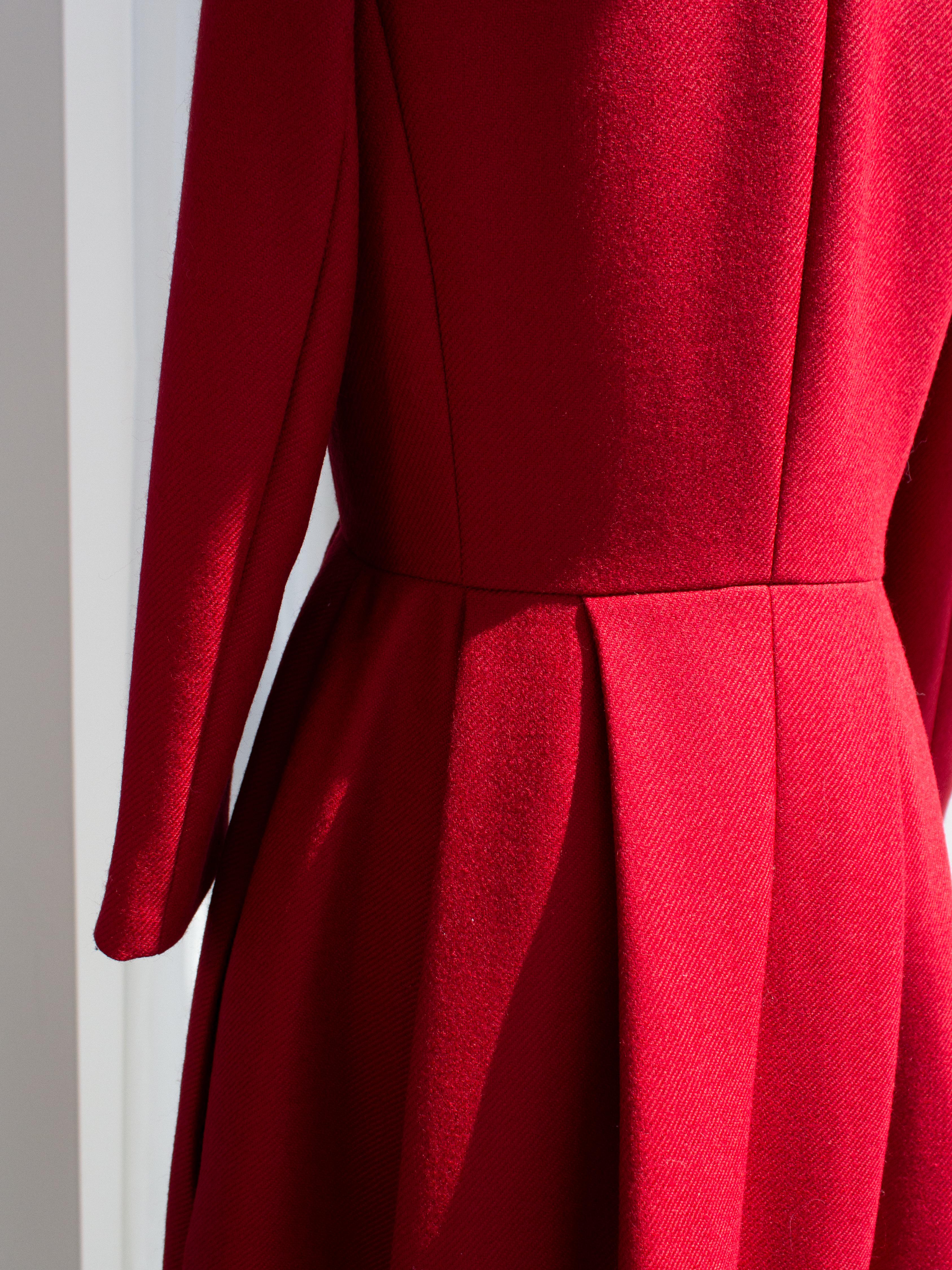 Giambattista Valli Parigino Cappotto Midi a clessidra in lana rossa in vendita 2
