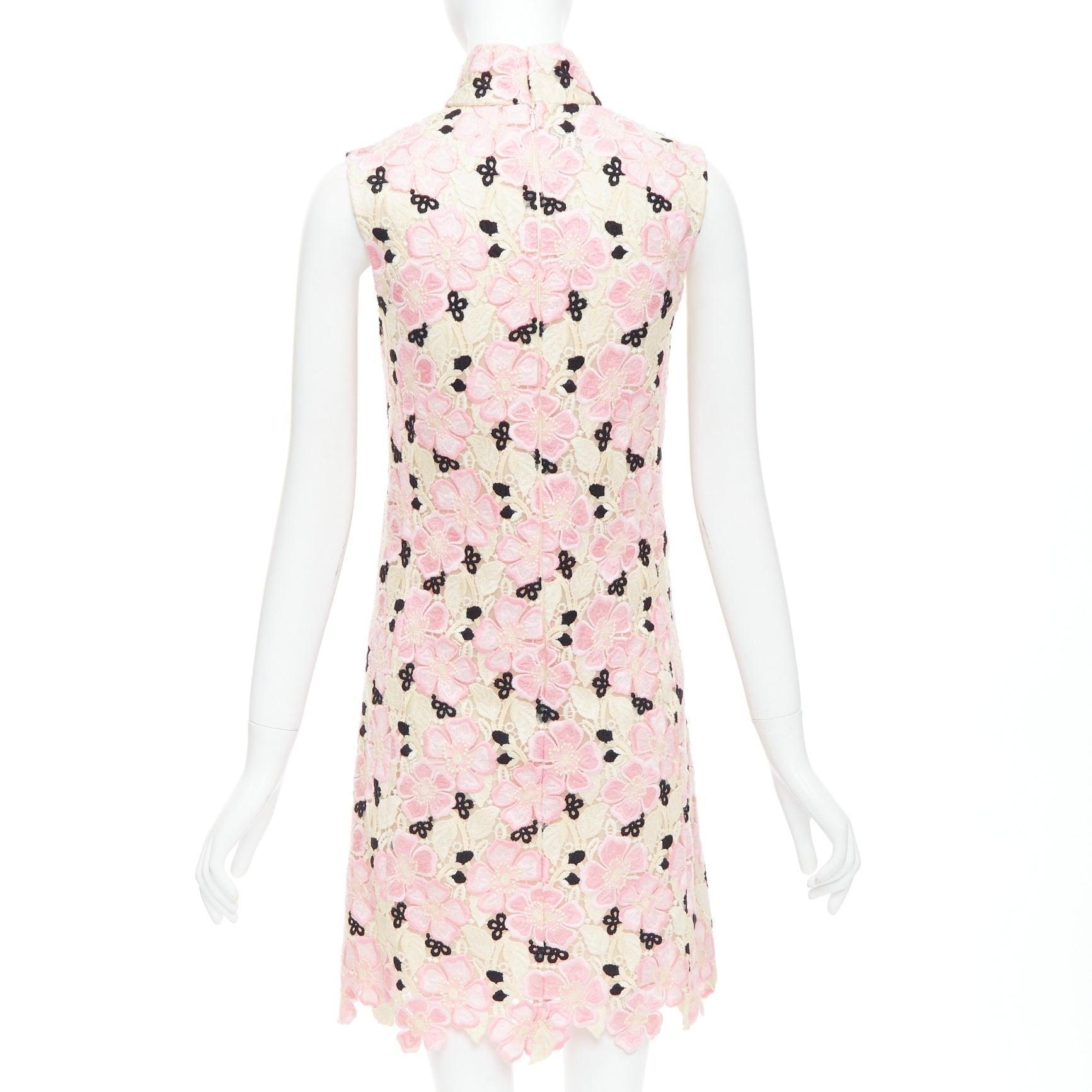 Women's GIAMBATTISTA VALLI pink cream floral guipure lace mock neck dress IT38 XXS For Sale