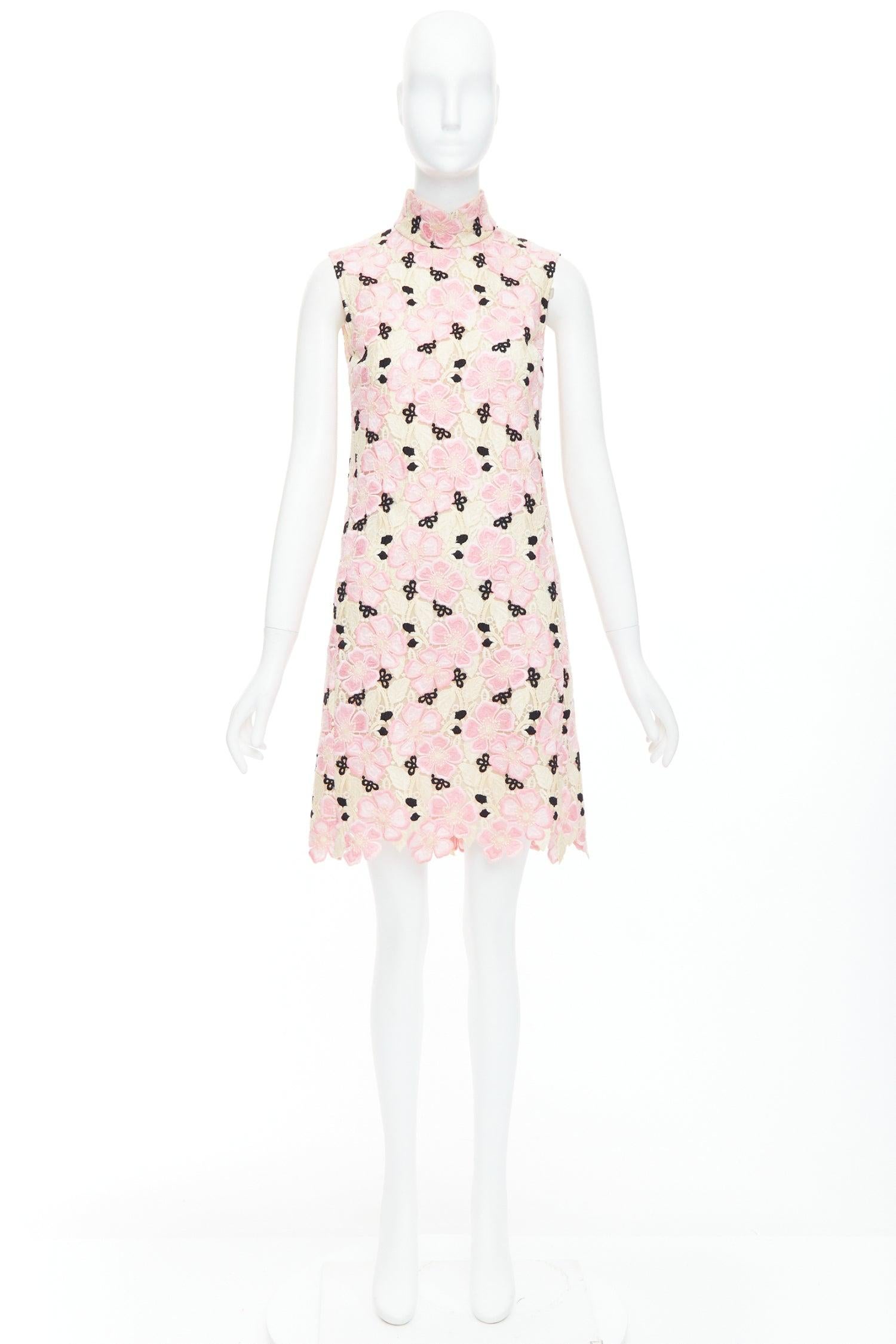 GIAMBATTISTA VALLI pink cream floral guipure lace mock neck dress IT38 XXS For Sale 4