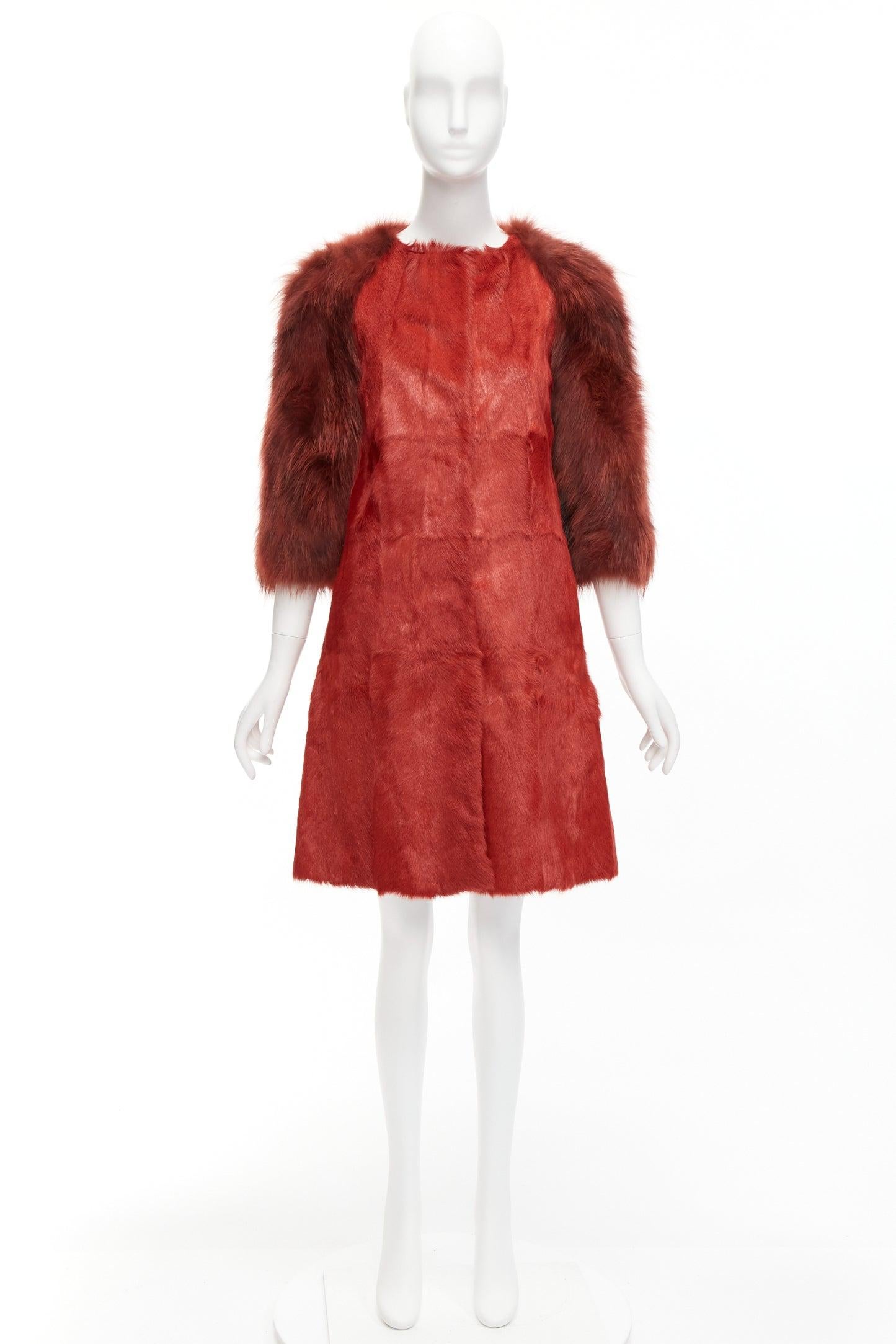 GIAMBATTISTA VALLI red genuine fur patchwork contrast raglan sleeve long coat For Sale 6