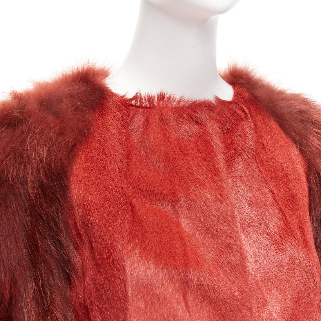 GIAMBATTISTA VALLI red genuine fur patchwork contrast raglan sleeve long coat
Reference: NKLL/A00137
Brand: Giambattista Valli
Material: Fur
Color: Red
Pattern: Solid
Closure: Snap Buttons
Lining: Red Fabric
Made in: Italy

CONDITION:
Condition: