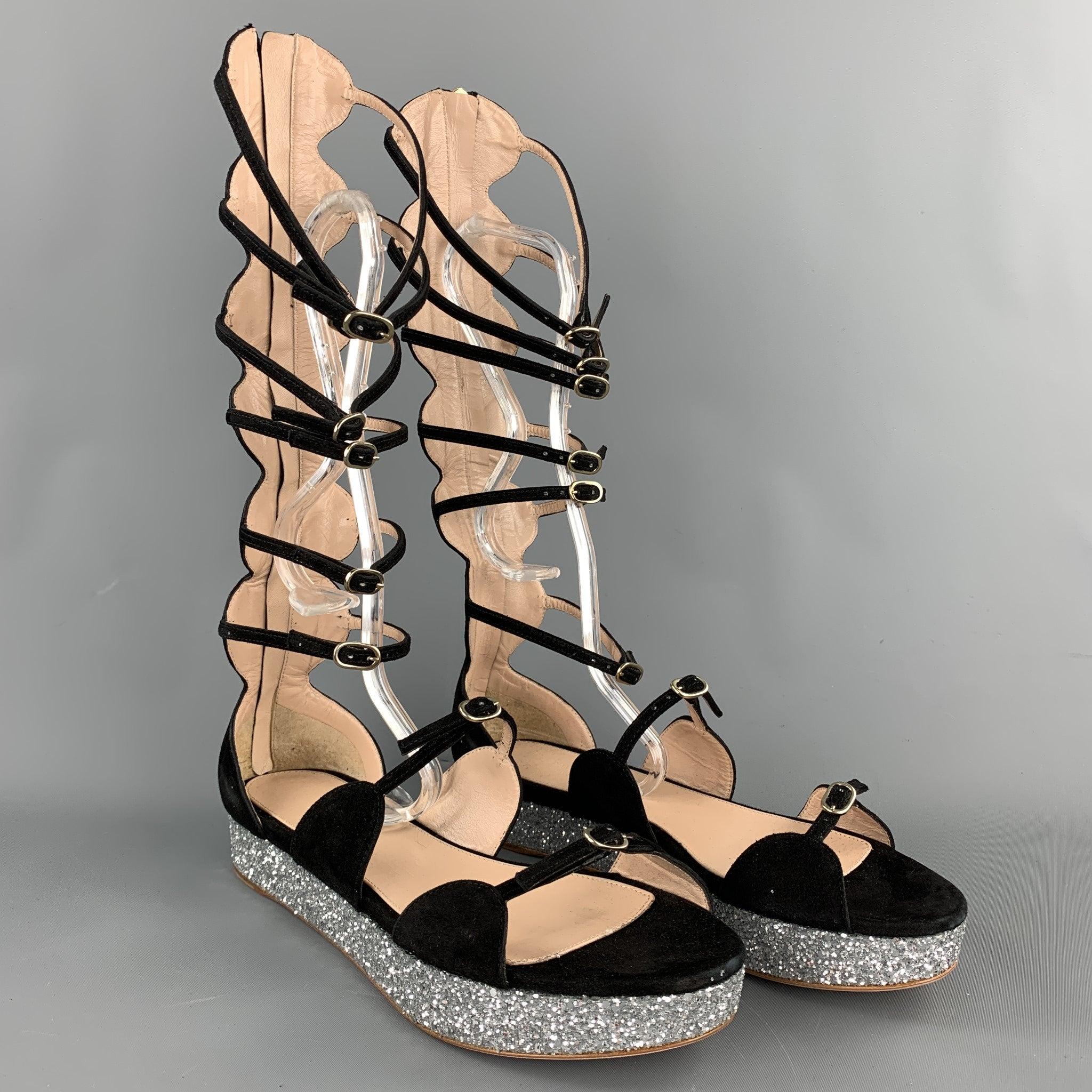 GIAMBATTISTA VALLI S/S 2016 Size 8 Black Suede Glitter Gladiator Sandals In Good Condition For Sale In San Francisco, CA