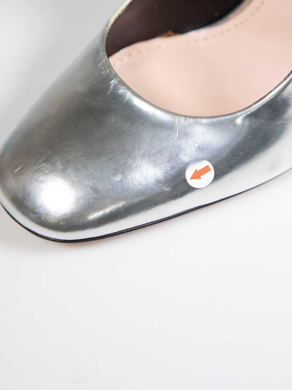 Giambattista Valli escarpins argentés et noirs taille IT 38 en vente 4