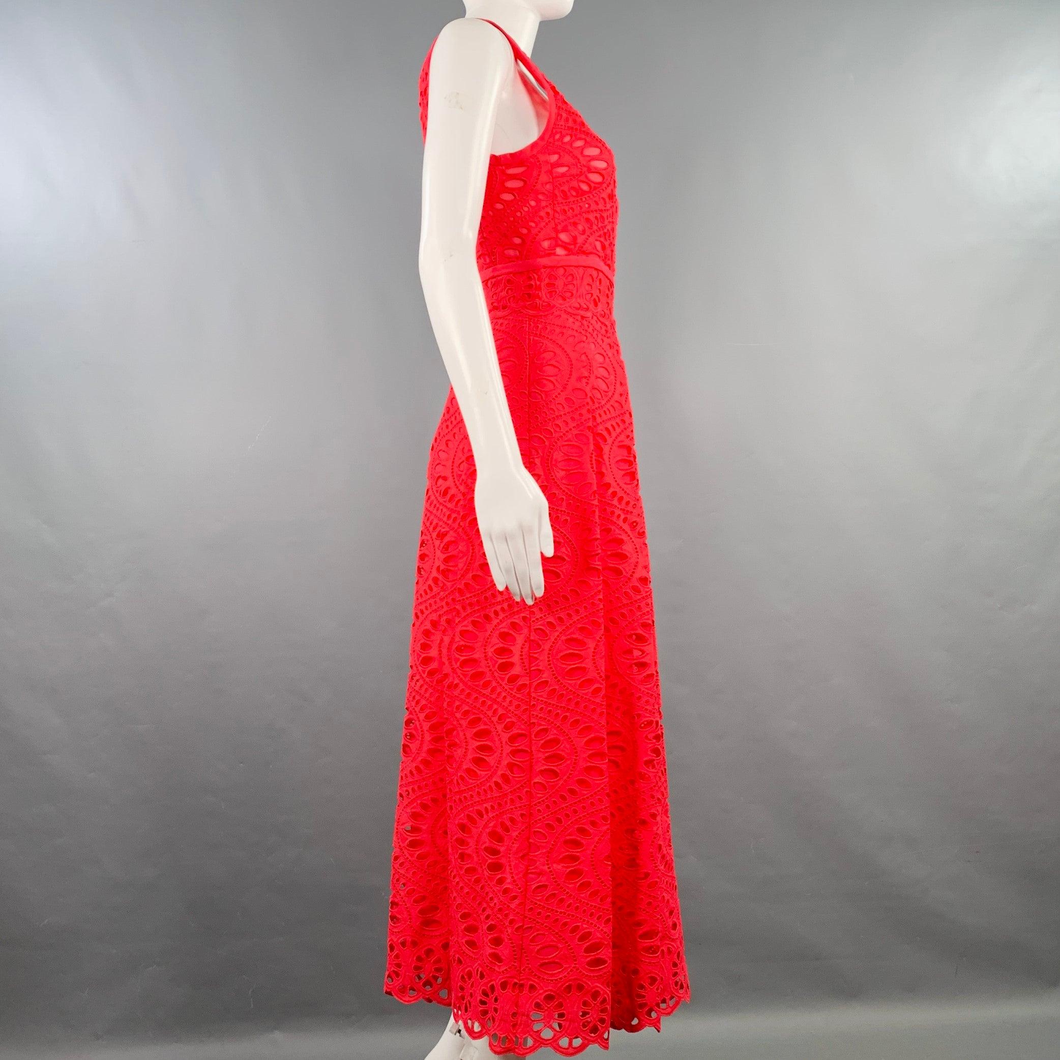 GIAMBATTISTA VALLI Size 4 Fuchsia Pink Cotton Eyelet Pleated Long Dress In Excellent Condition For Sale In San Francisco, CA