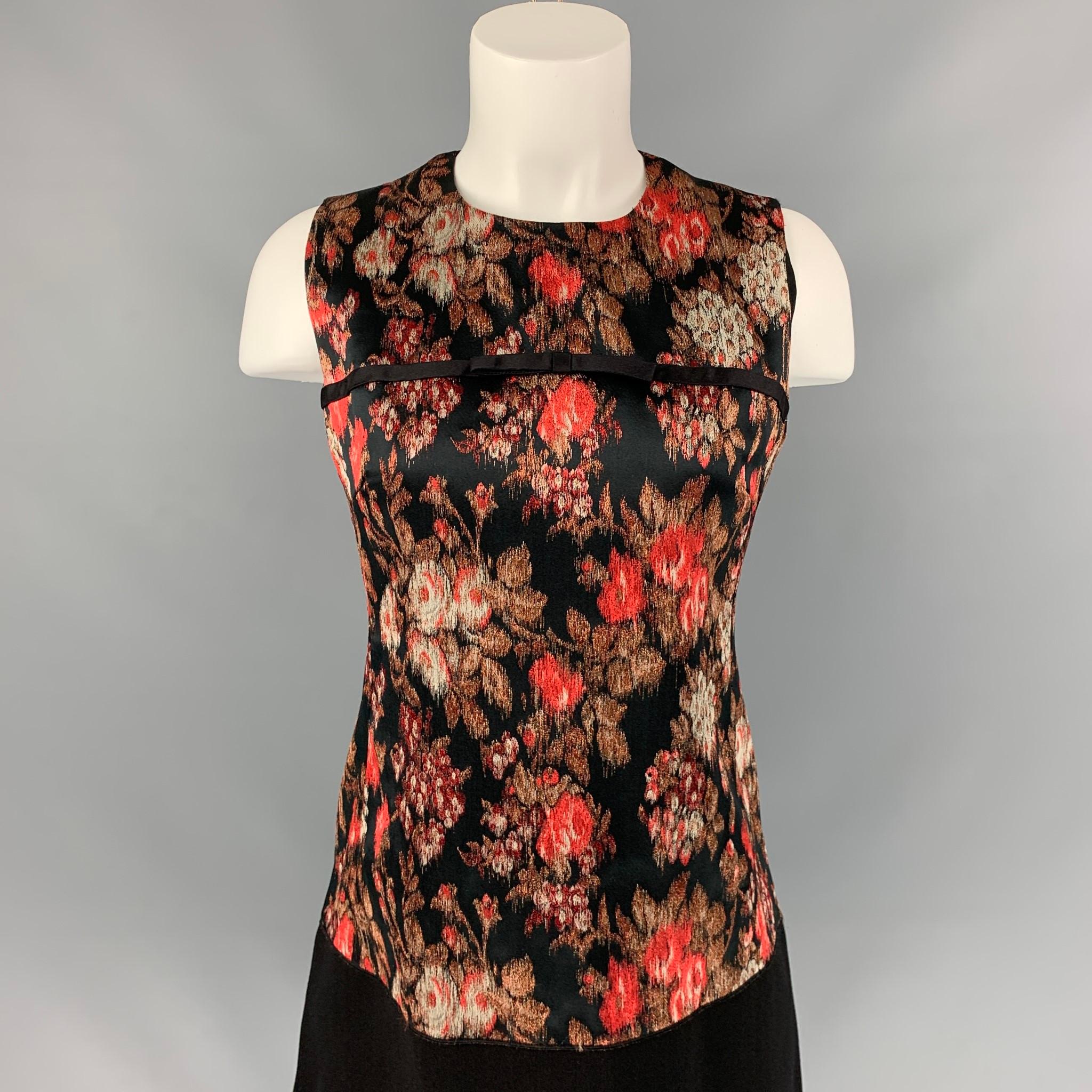 GIAMBATTISTA VALLI dress comes in a black & coral jacquard polyester blend with a slip liner featuring a shift style, bow detail, and a back zipper closure. Made in Italy. 

Very Good Pre-Owned Condition.
Marked: 42/S

Measurements:

Shoulder: 13