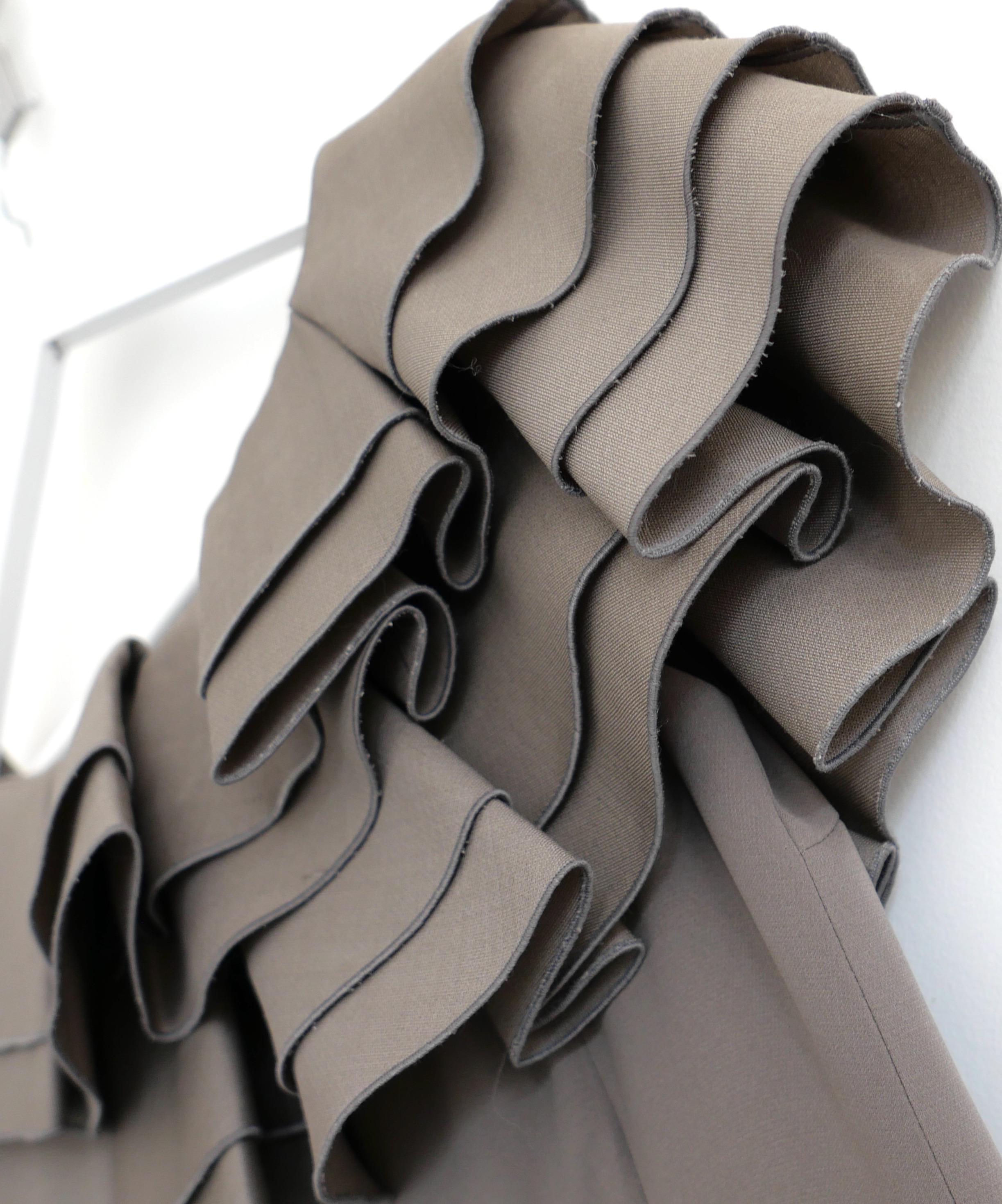 Giambattista Valli Taupe Ruffle Shoulder Shift Dress In New Condition For Sale In London, GB