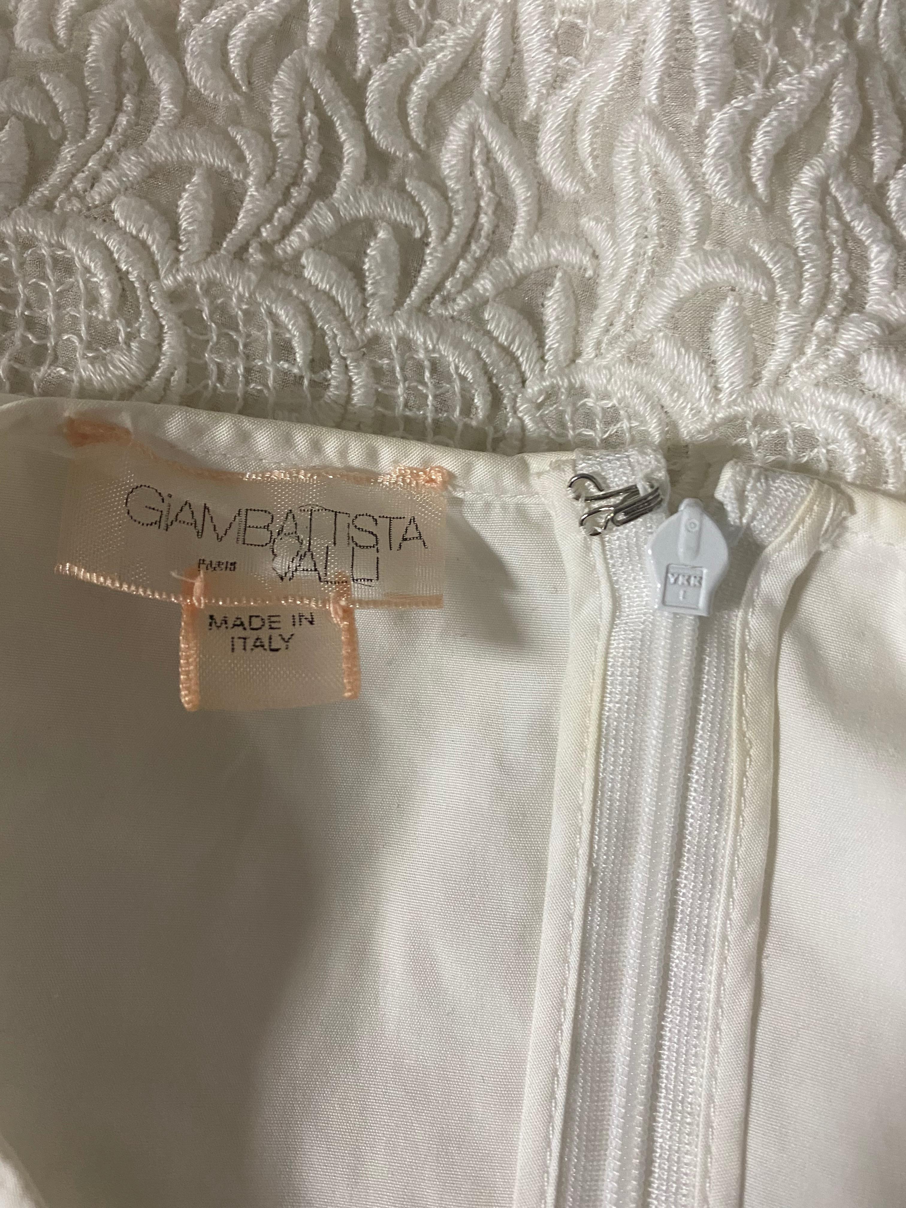 Women's Giambattista Valli White Cotton and Lace Top Blouse, Size 42 / S For Sale