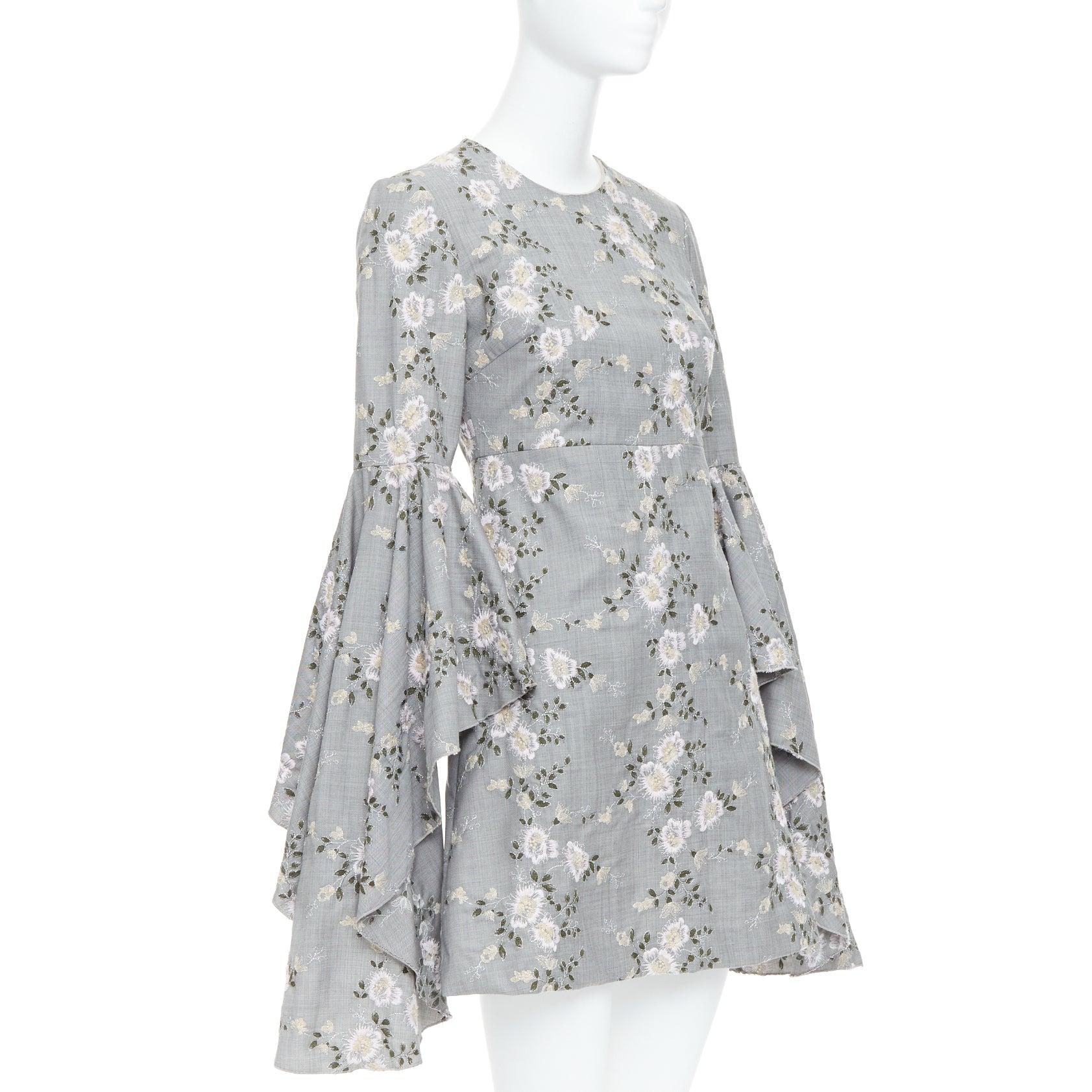 Gray GIAMBATTISTA VALLI wool floral embroidery cascade bell sleeve dress IT38 XXS For Sale