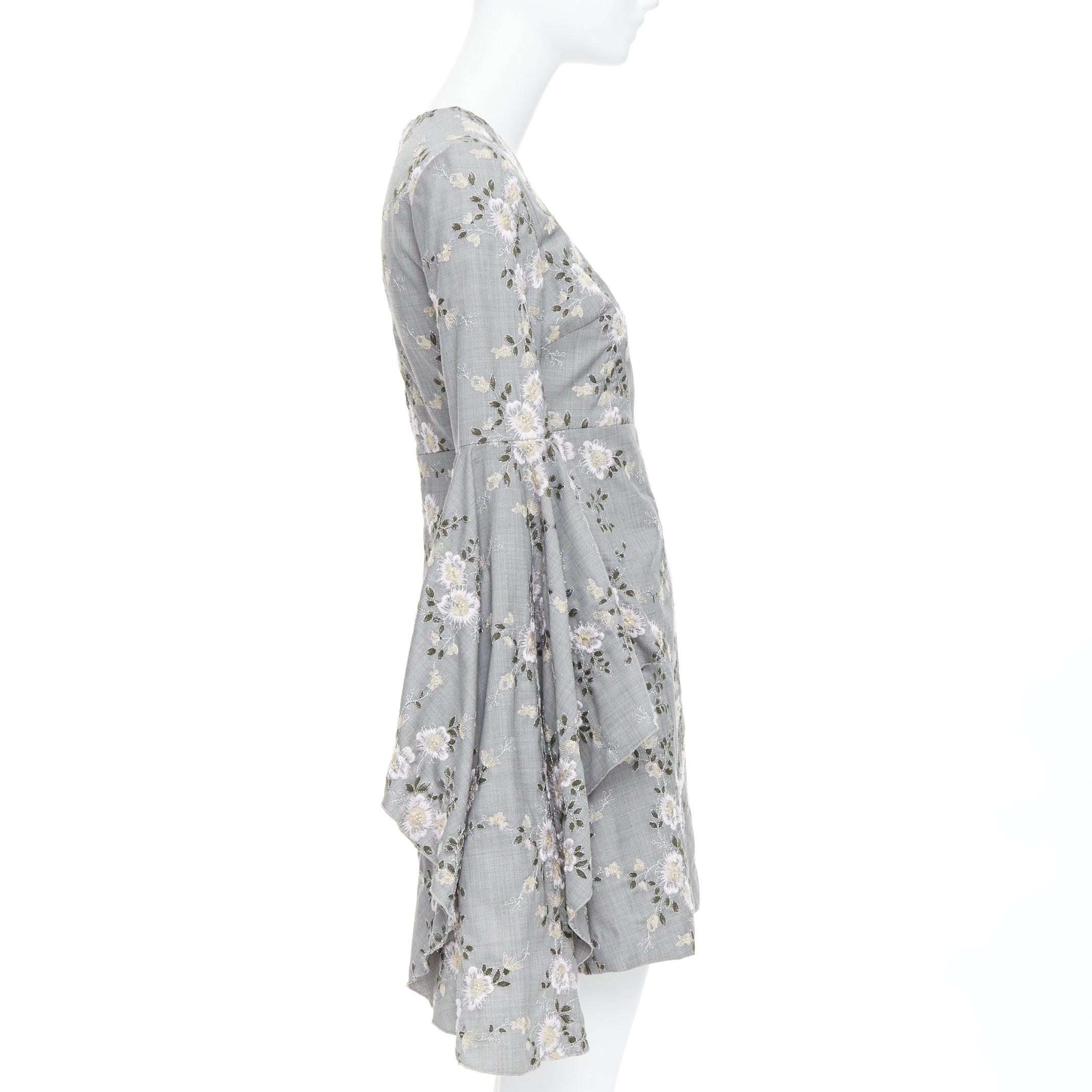 GIAMBATTISTA VALLI wool floral embroidery cascade bell sleeve dress IT38 XXS In Good Condition For Sale In Hong Kong, NT