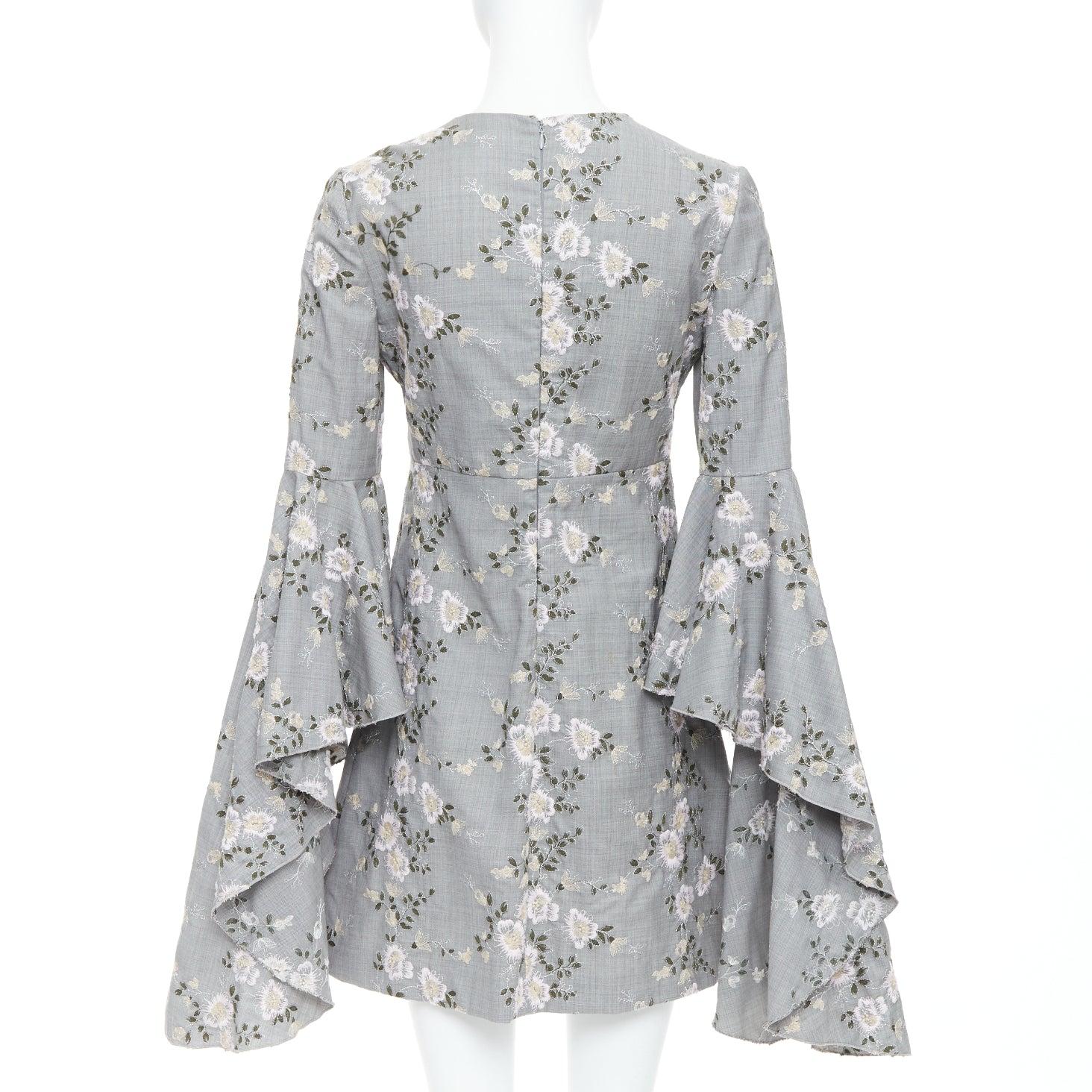 Women's GIAMBATTISTA VALLI wool floral embroidery cascade bell sleeve dress IT38 XXS For Sale