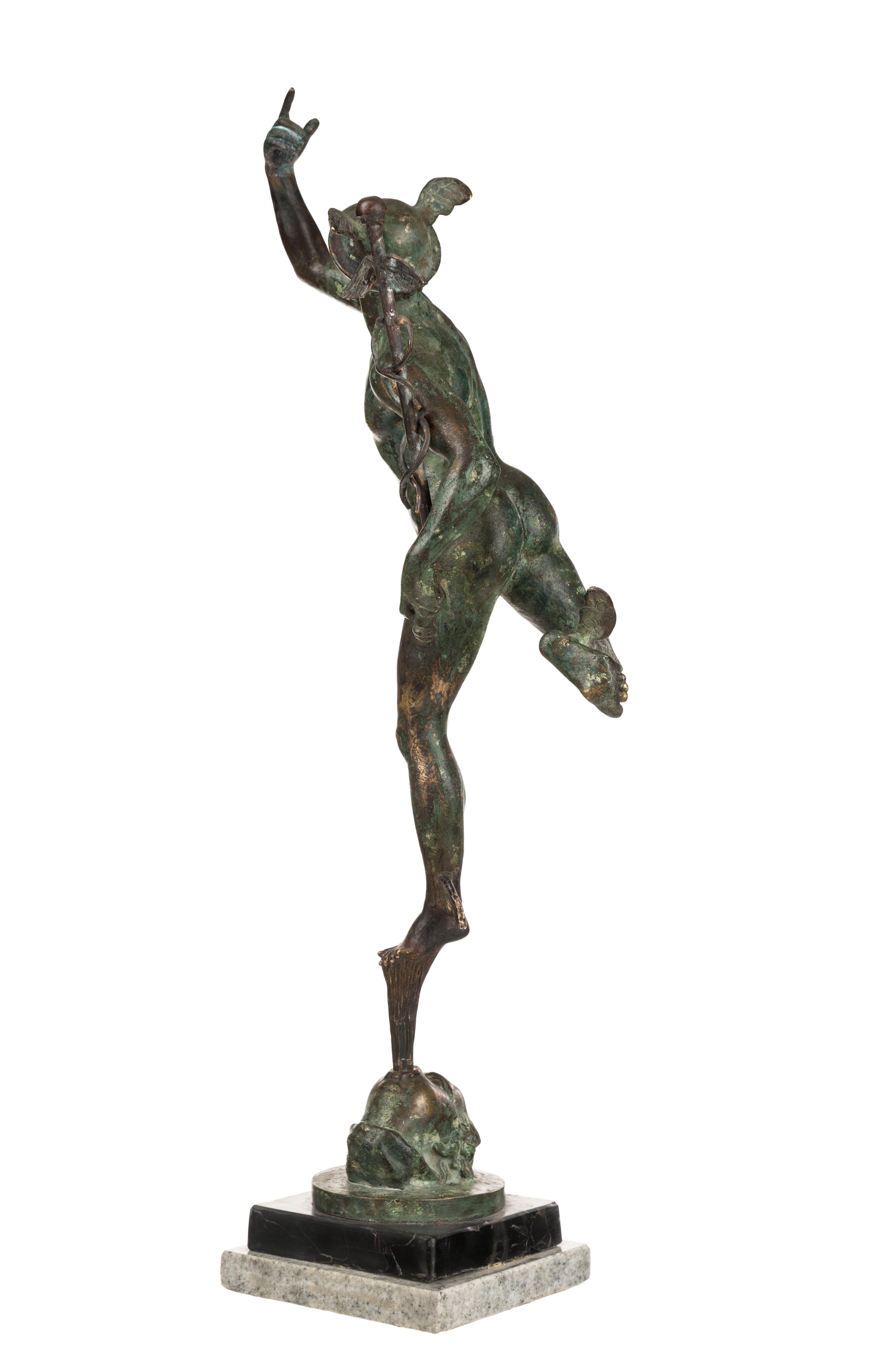 Nach Giambologna Bronze von Merkur mit grüner Patina im Angebot 3