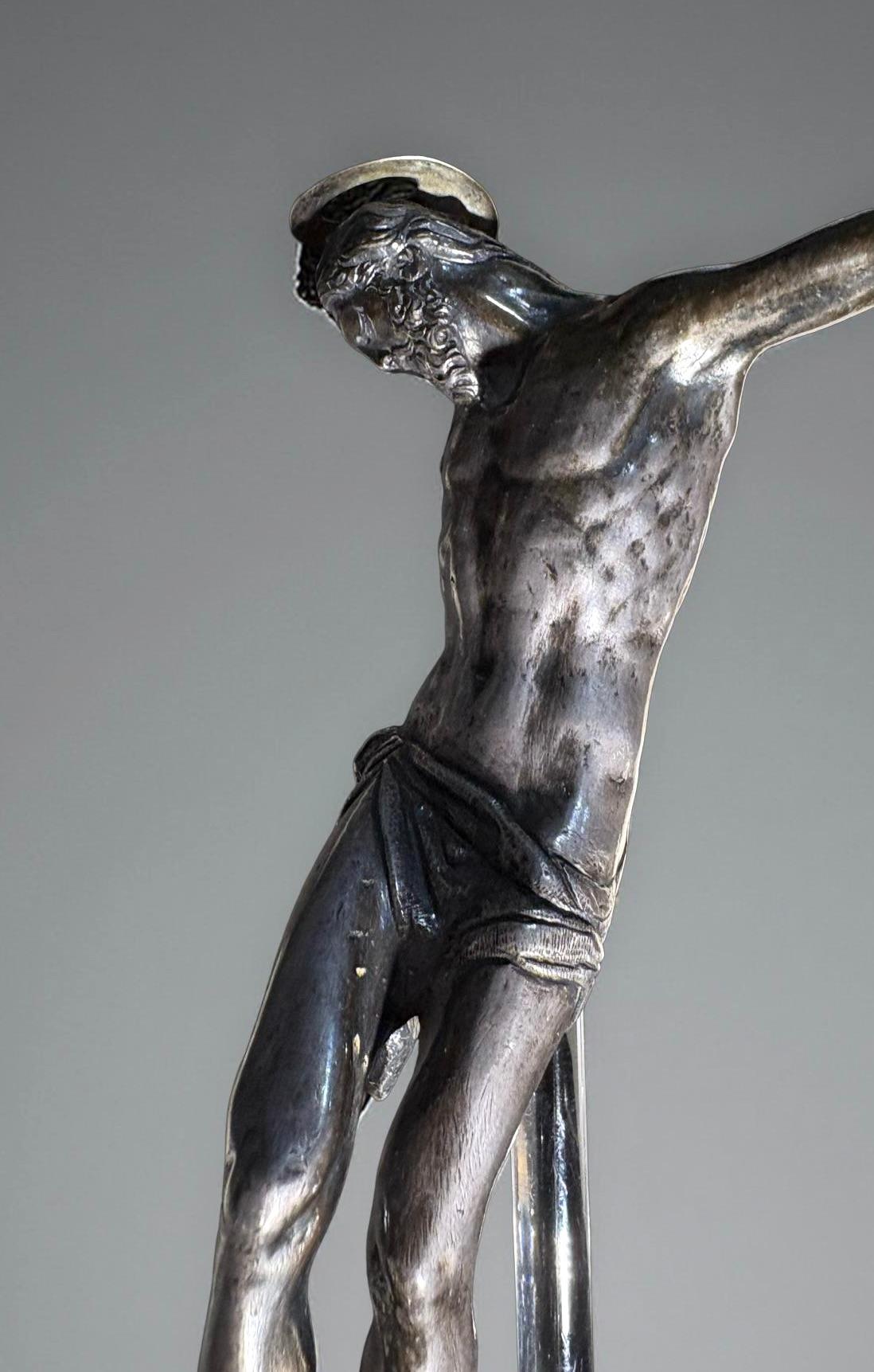 Corpus Christi in Argento Bottega Orafa Fiorentina inizi XVII secolo - Sculpture by Giambologna