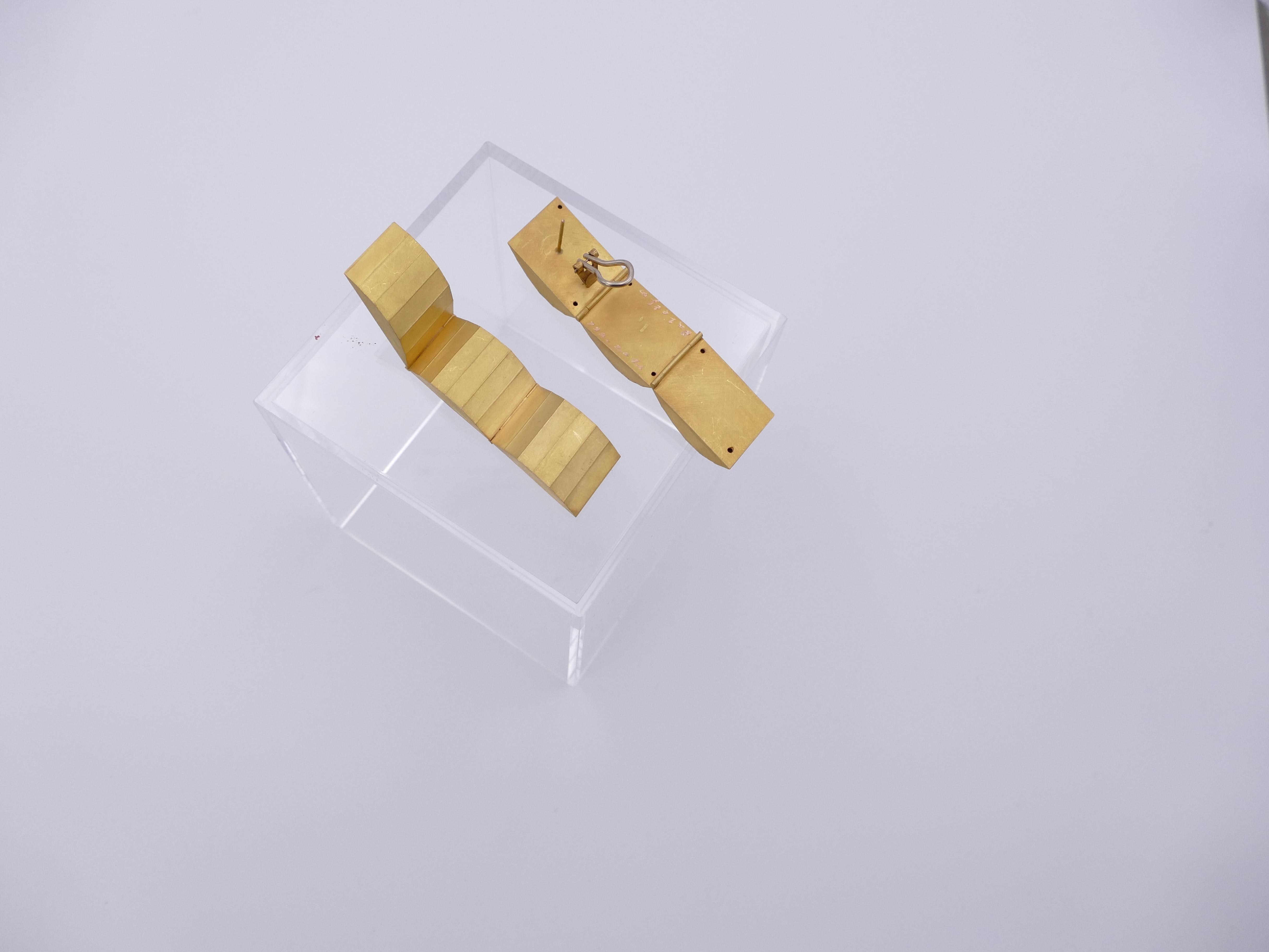 Giampaolo Babetto 18ct gold articulated earrings In Good Condition For Sale In Bruxelles, BE