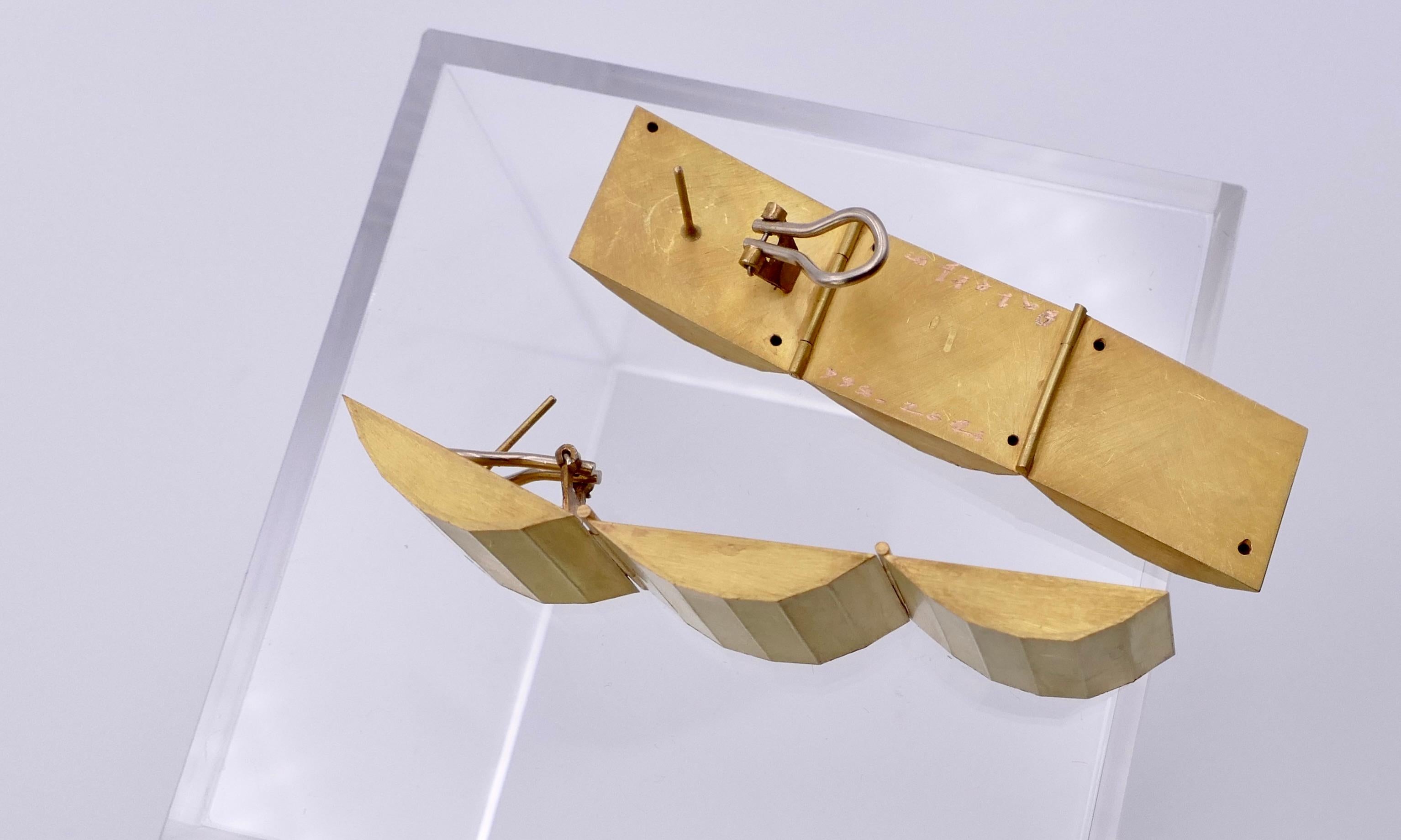 Giampaolo Babetto 18ct gold articulated earrings For Sale 2