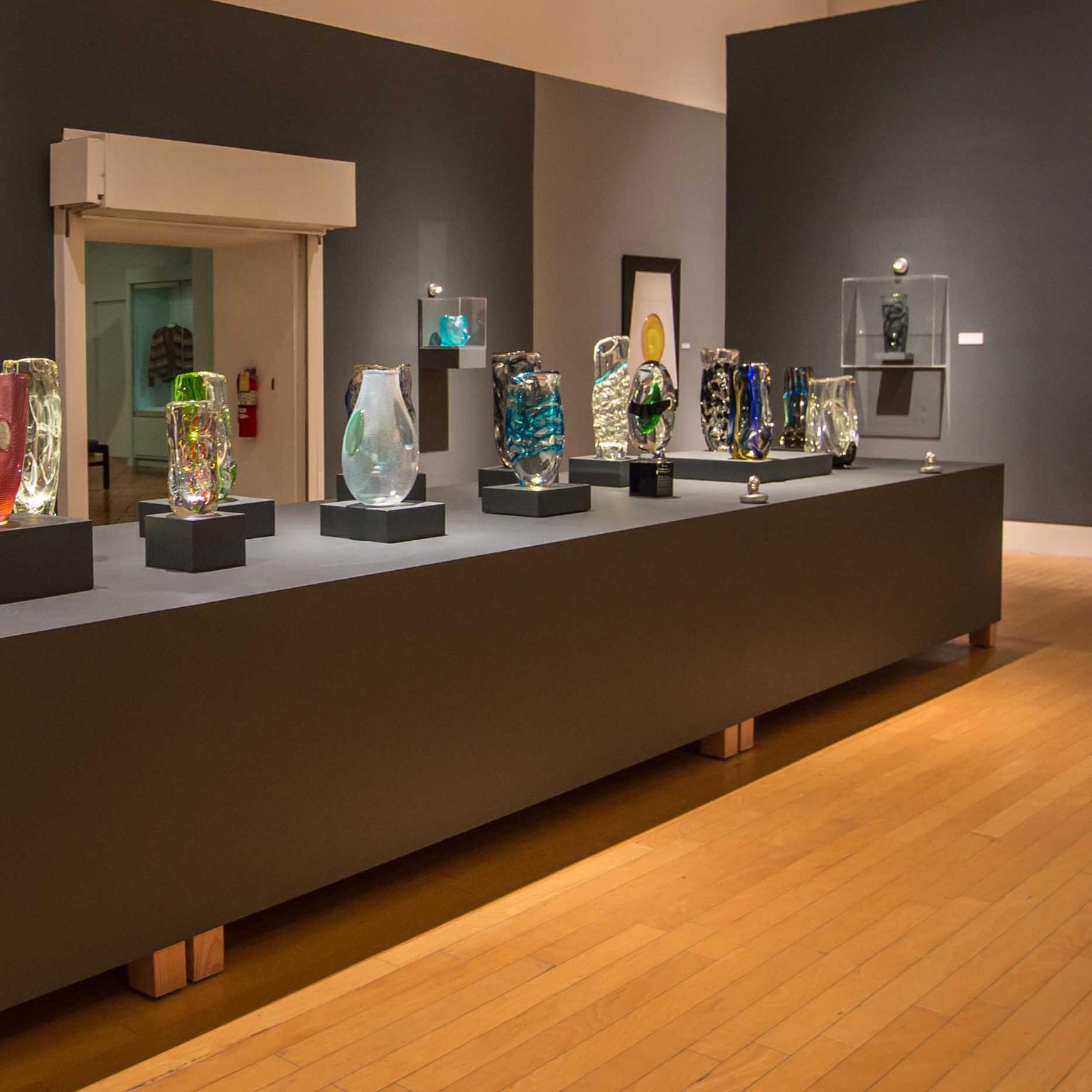 Giampaolo Seguso, Vase „Il Vuoto“, einzigartige Kunstwerke aus Muranoglas im Angebot 1