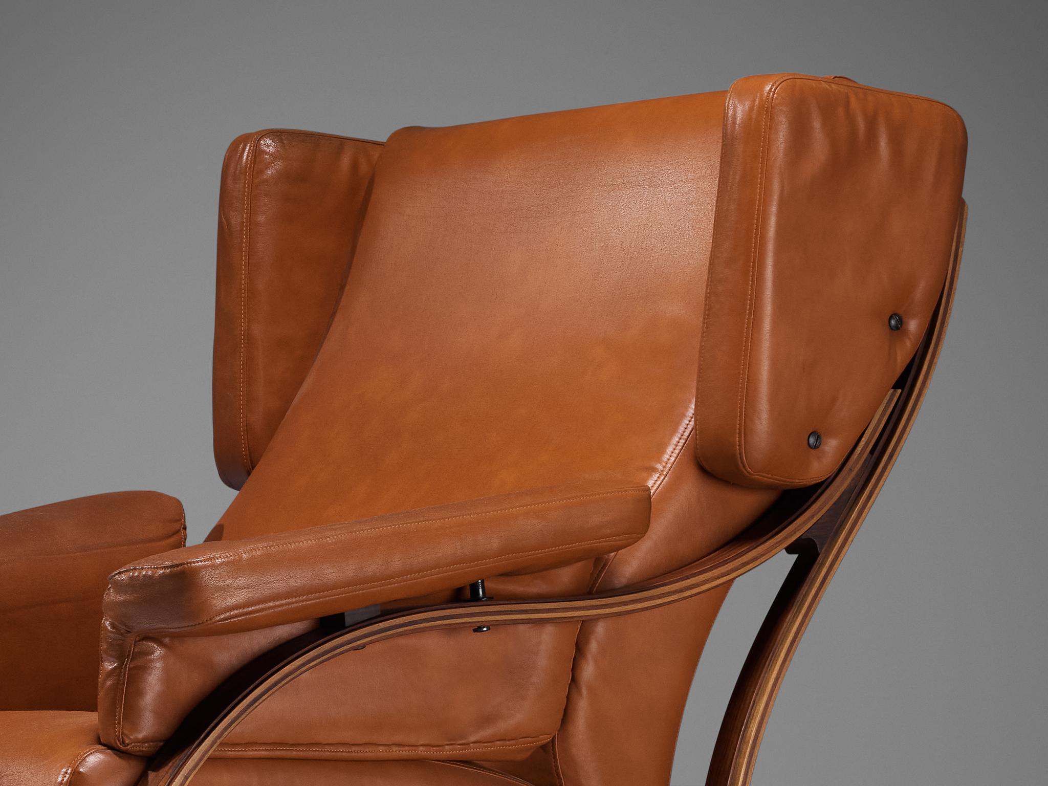 Leather Giampiero Vitelli for Rossi di Albizzate Pair of 'Minore' Easy Chairs  For Sale