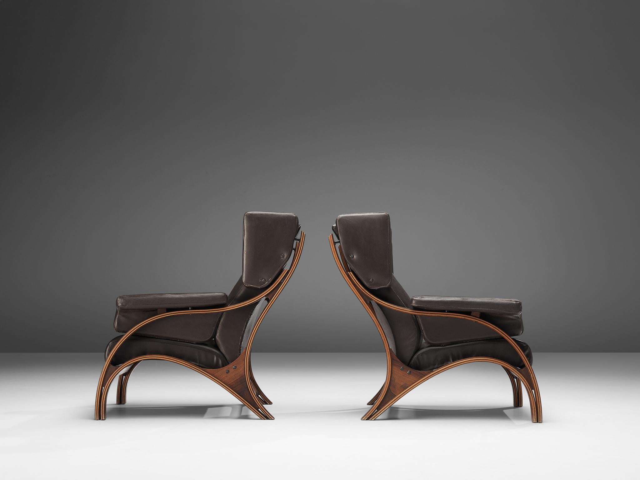 Giampiero Vitelli für Rossi di Albizzate, Paar Easy Chairs „Minore“ aus Leder (Italienisch) im Angebot