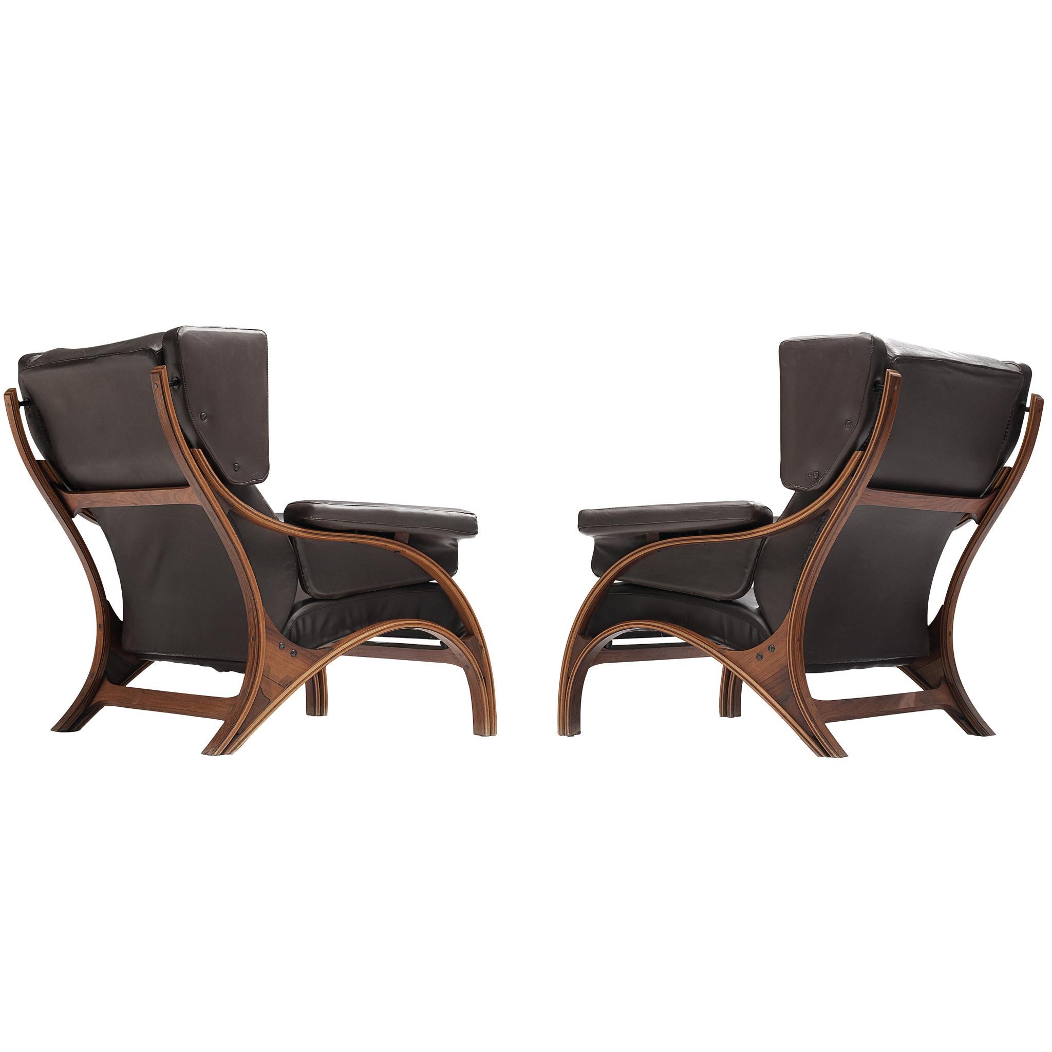 Giampiero Vitelli pour Rossi di Albizzate paire de fauteuils Minore en cuir