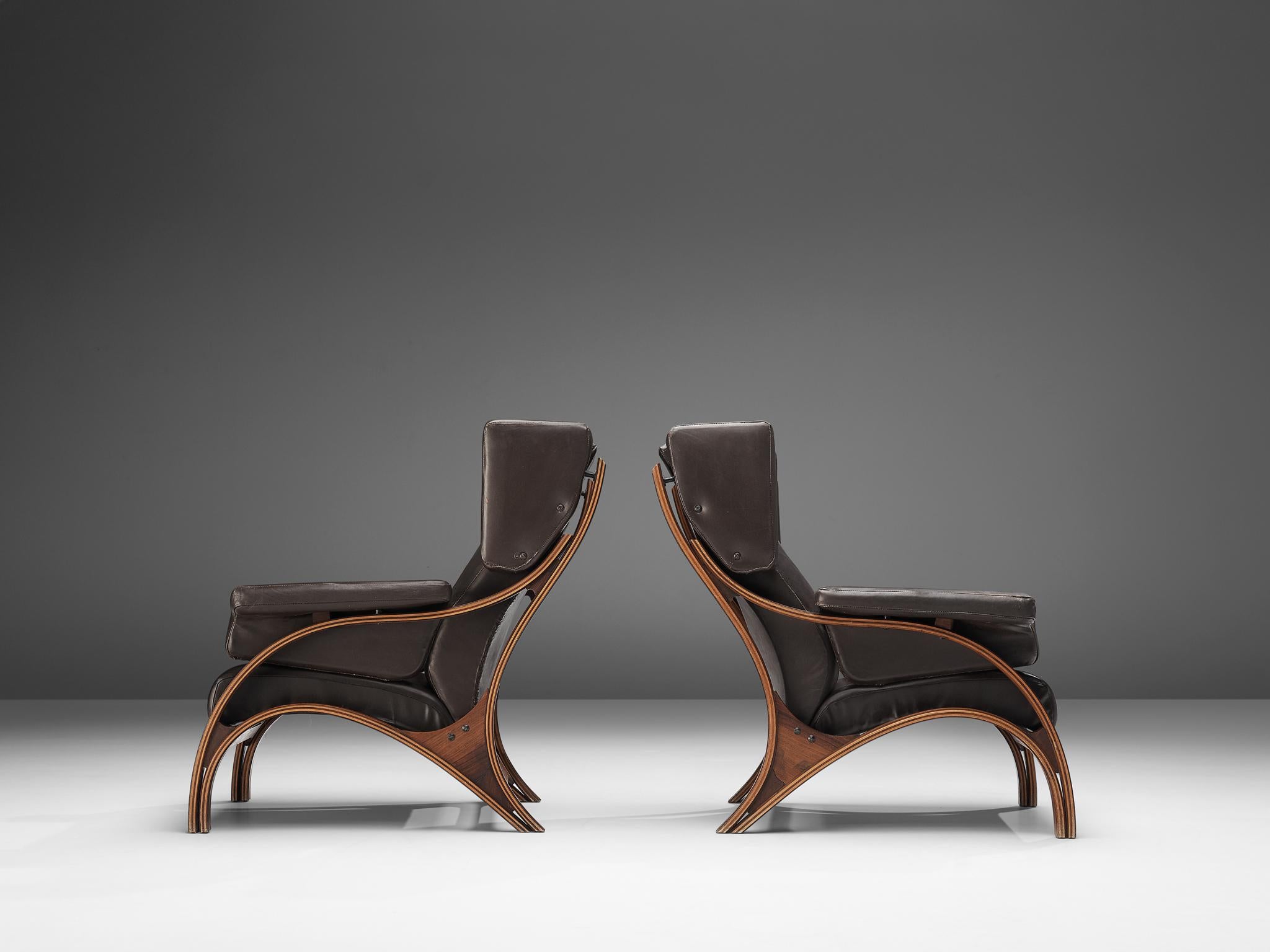 Mid-20th Century Giampiero Vitelli Pair of Wingback Chairs in Brown Leather For Sale