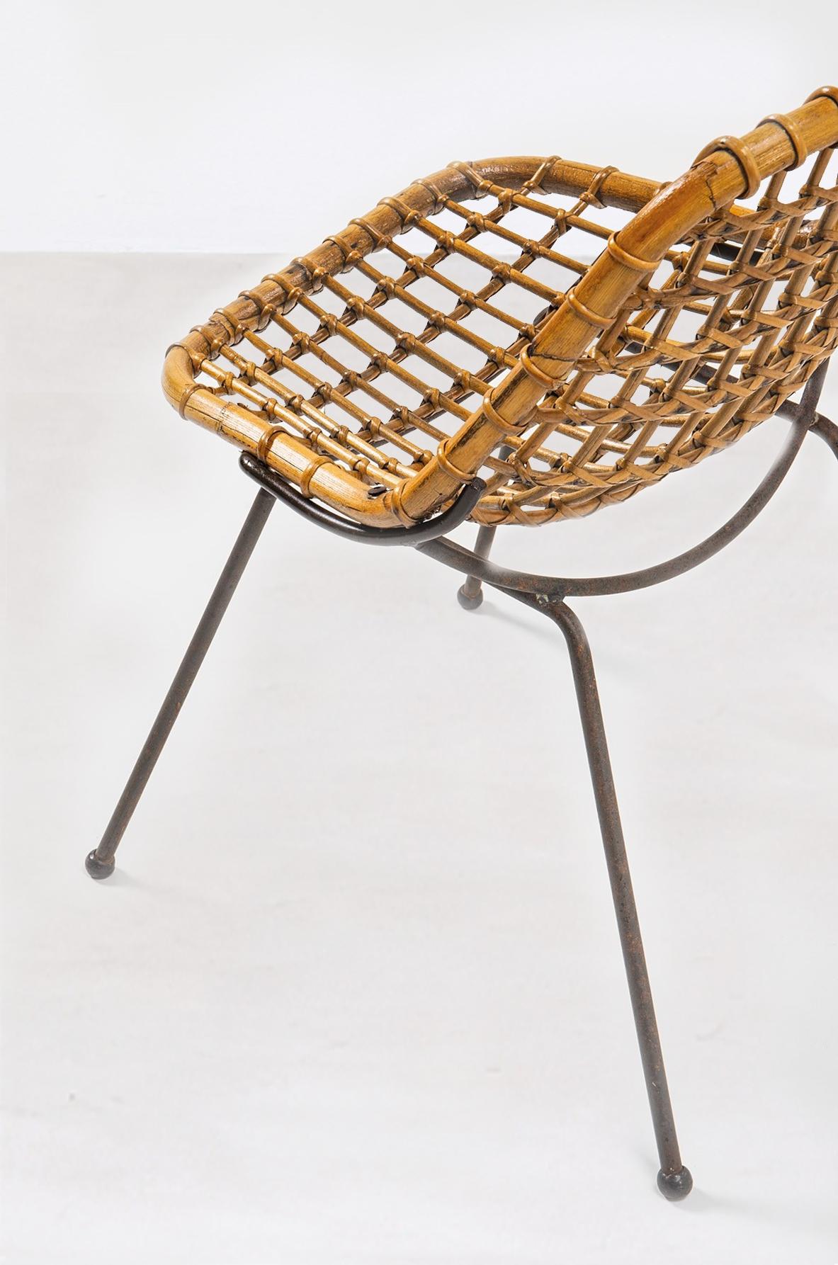 Italiano Gian Franco Legler, splendido set di 8 sedie in rattan curvato in vendita