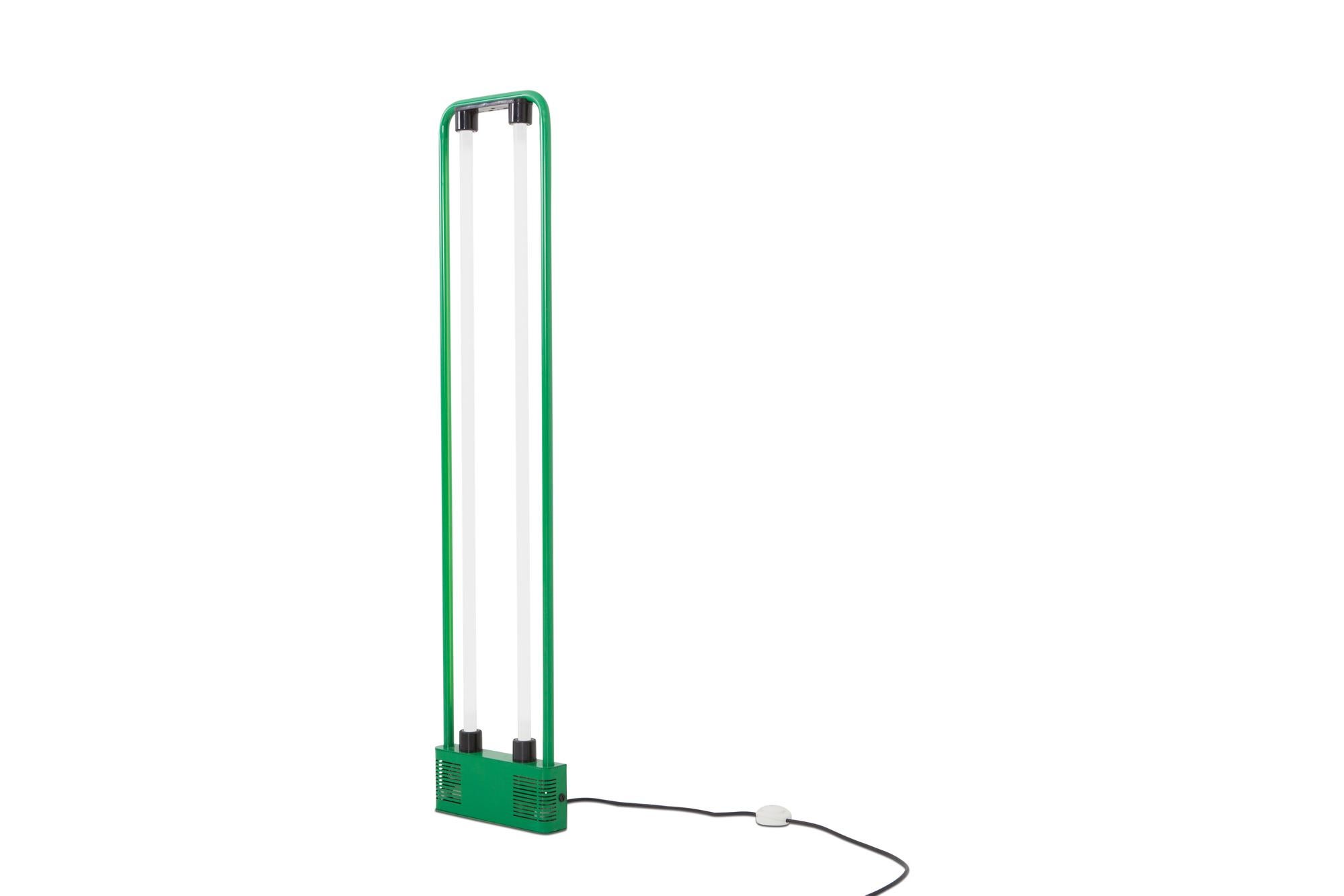 Green floor lamp, designed by Gian Nicola Gigante for Zerbetto Italy (1981). Lamp can be used as object. Green metal base and frame with two fluorescent tubes of 30 W. We can change upon request the color of the neon lamps to blue or salmon for