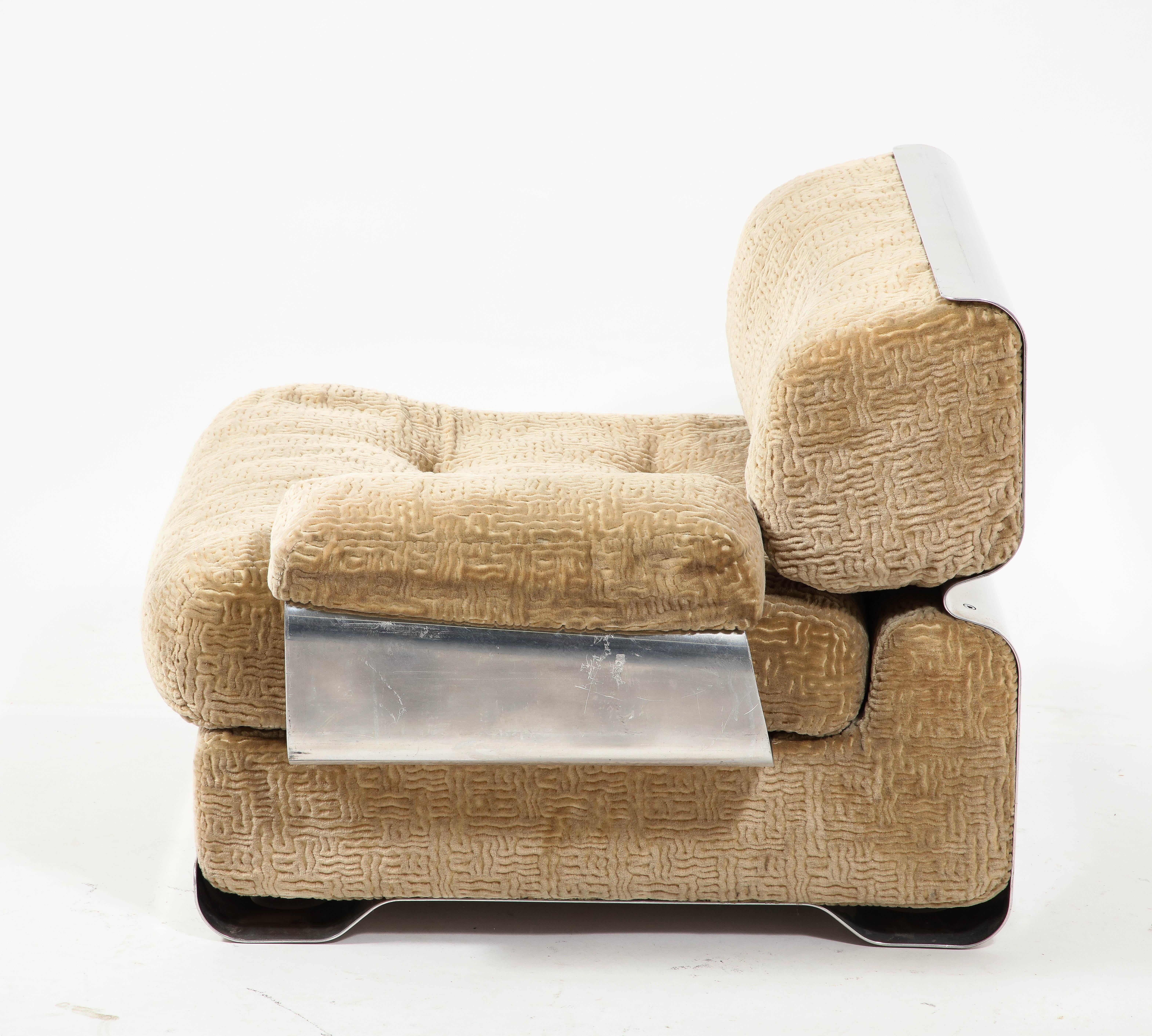 Gian Pietro Arosio, Three Aluminum & Velvet Armchairs Forming Sofa, Italy 1970's For Sale 6