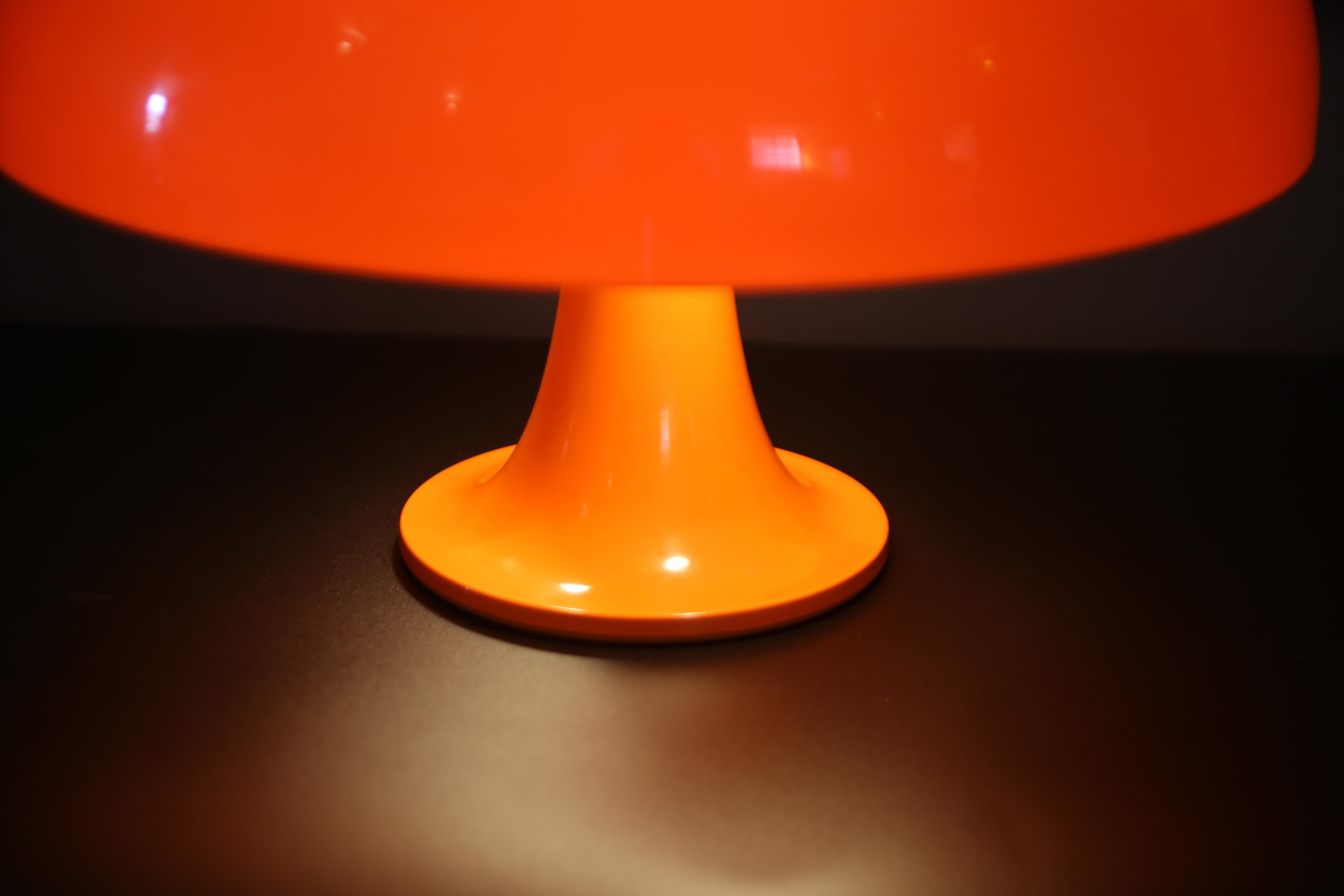Mid-Century Modern Giancarlo Mattioli  Nesso table lamp first edition artemide production 1960.