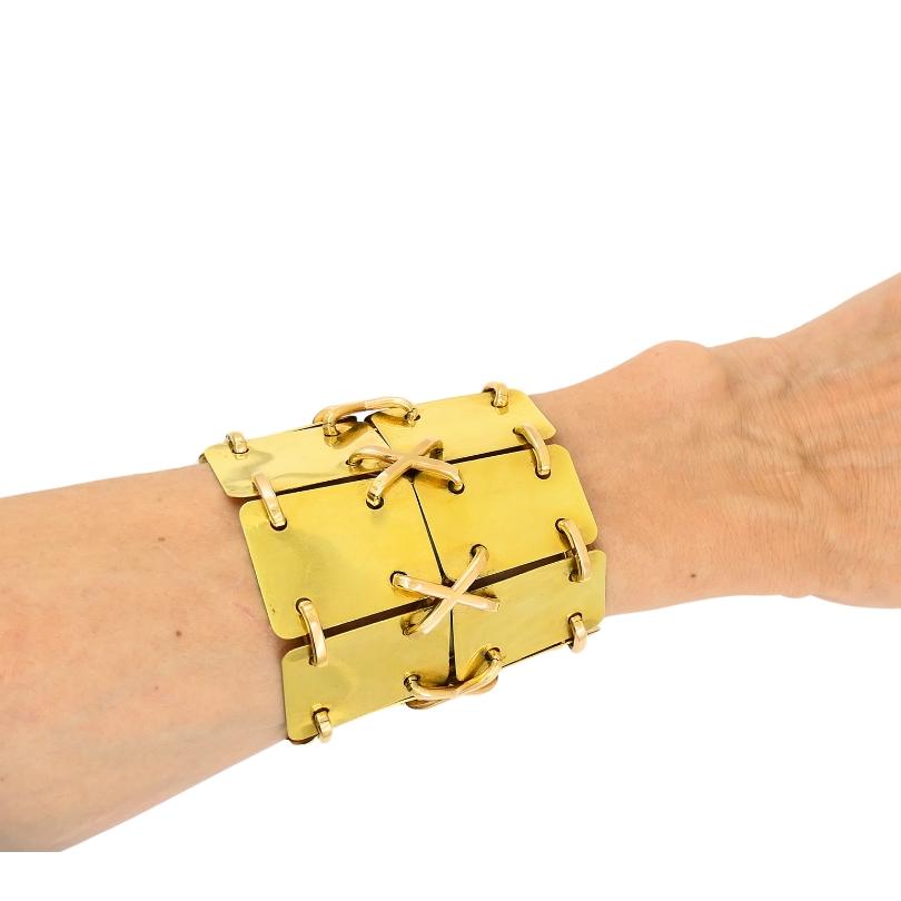 A vintage Giancarlo Montebello 18k gold bracelet, known as the 