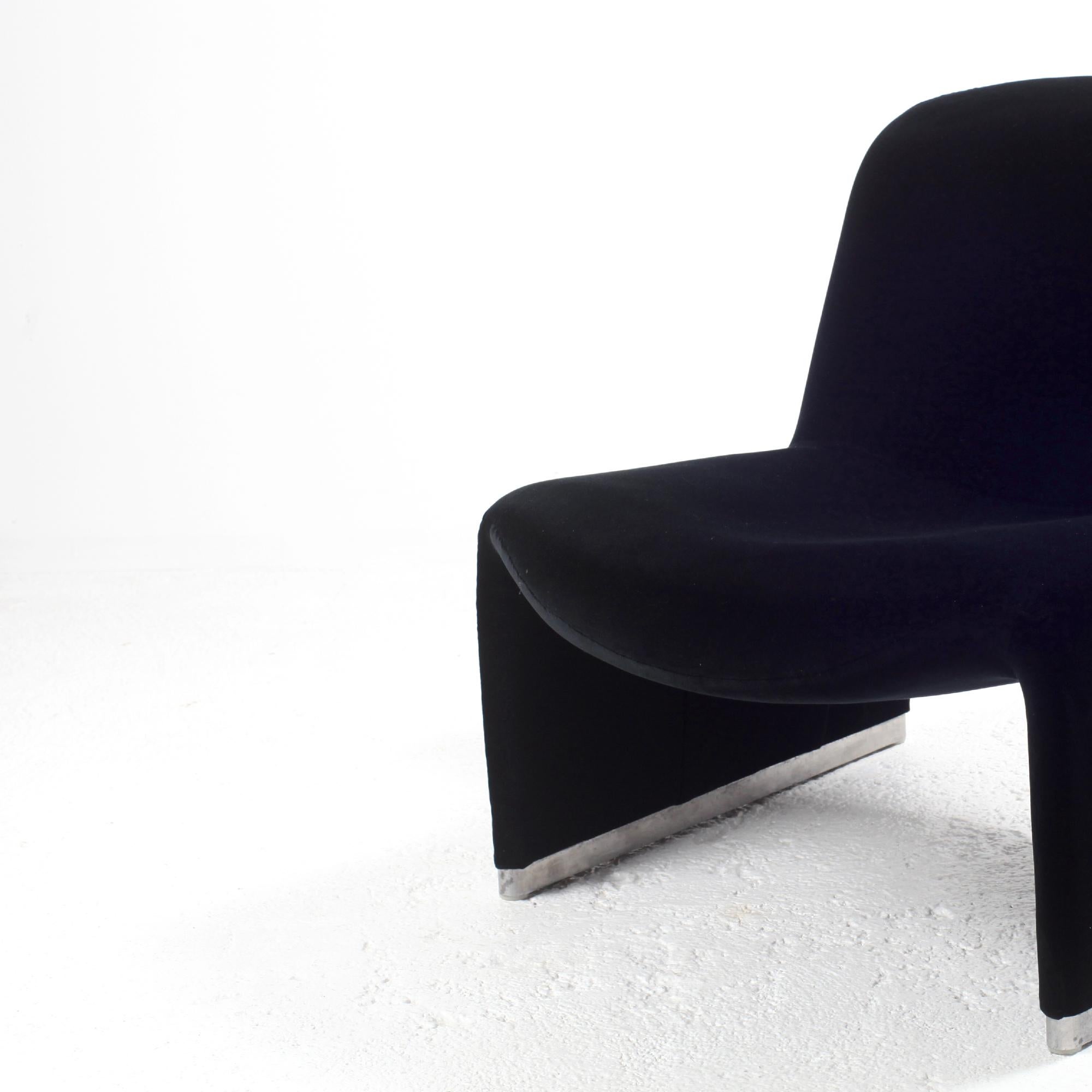 Giancarlo Piretti “Alky” Chair in New Black Velvet, for Castelli Italy, 1970s 5