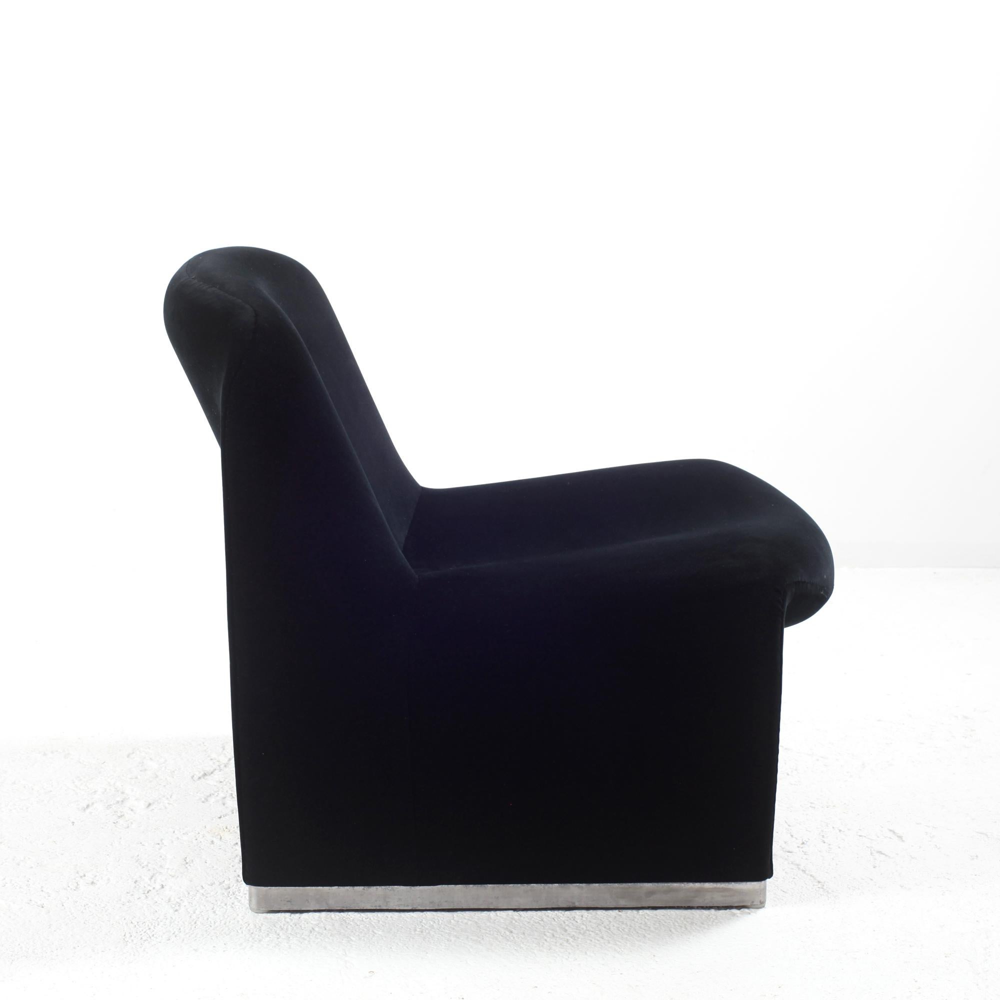 Late 20th Century Giancarlo Piretti “Alky” Chair in New Black Velvet, for Castelli Italy, 1970s