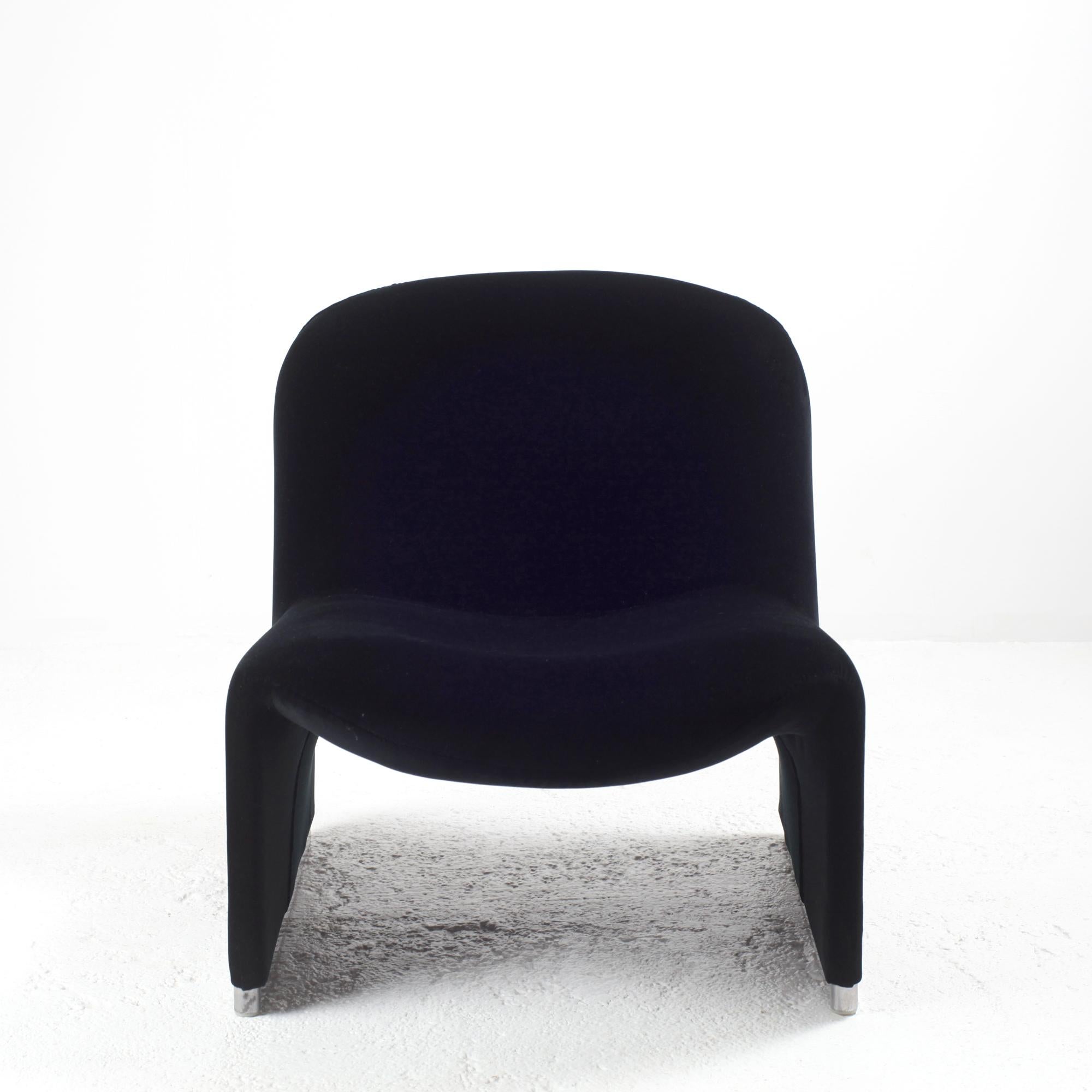 Giancarlo Piretti “Alky” Chair in New Black Velvet, for Castelli Italy, 1970s 1