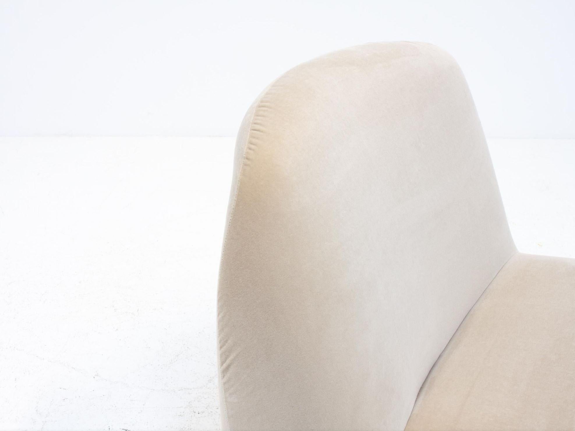 Giancarlo Piretti “Alky” Chair in New Velvet, Artifort, 1970s, *Customizable* For Sale 4