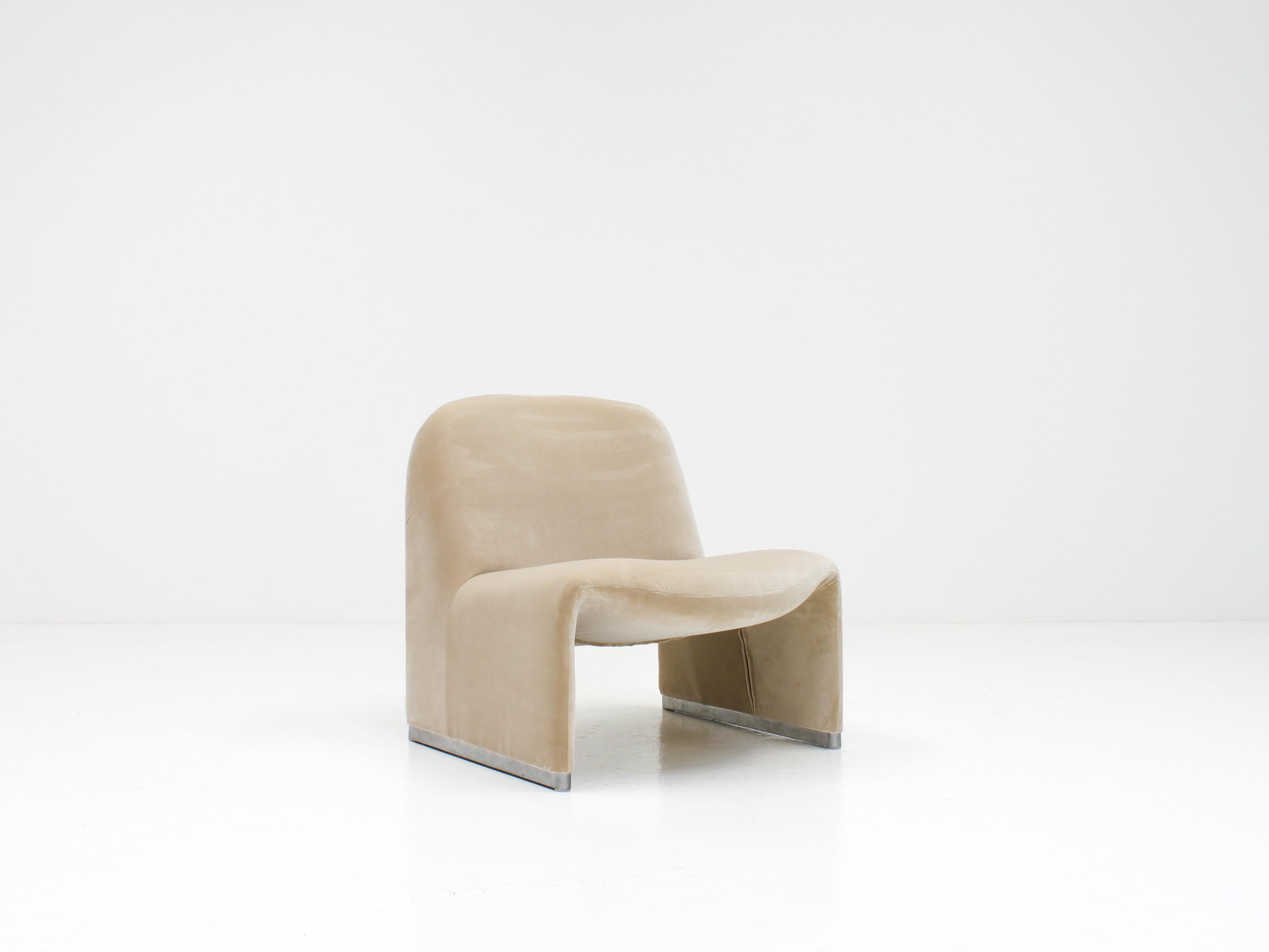 Steel Giancarlo Piretti “Alky” Chair in New Velvet, Artifort, 1970s, *Customizable*