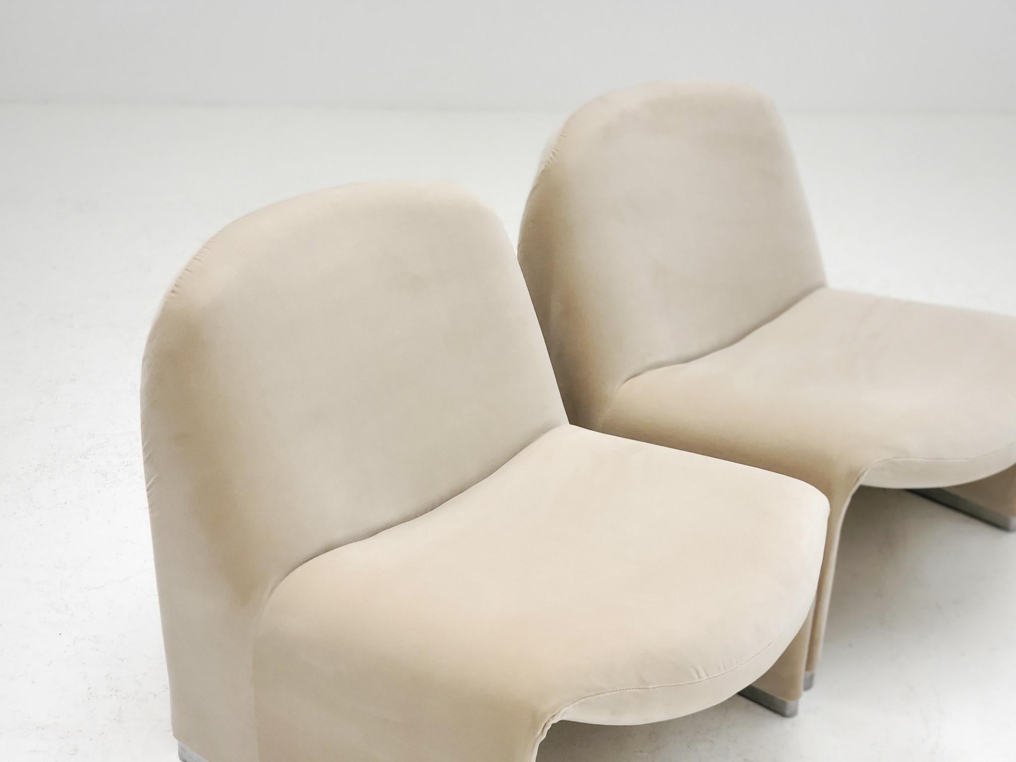 Giancarlo Piretti: „Alky“-Stühle aus neuem Samt, Bezug, 1970er Jahre – „ustomizable“ im Angebot 8