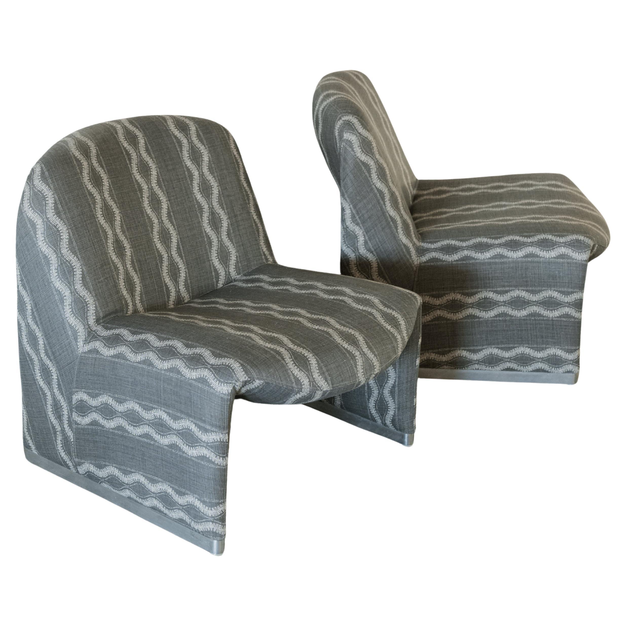 Giancarlo Piretti "Alky" Lounge Chair in designer linen upholstery, Italy, 1970s For Sale