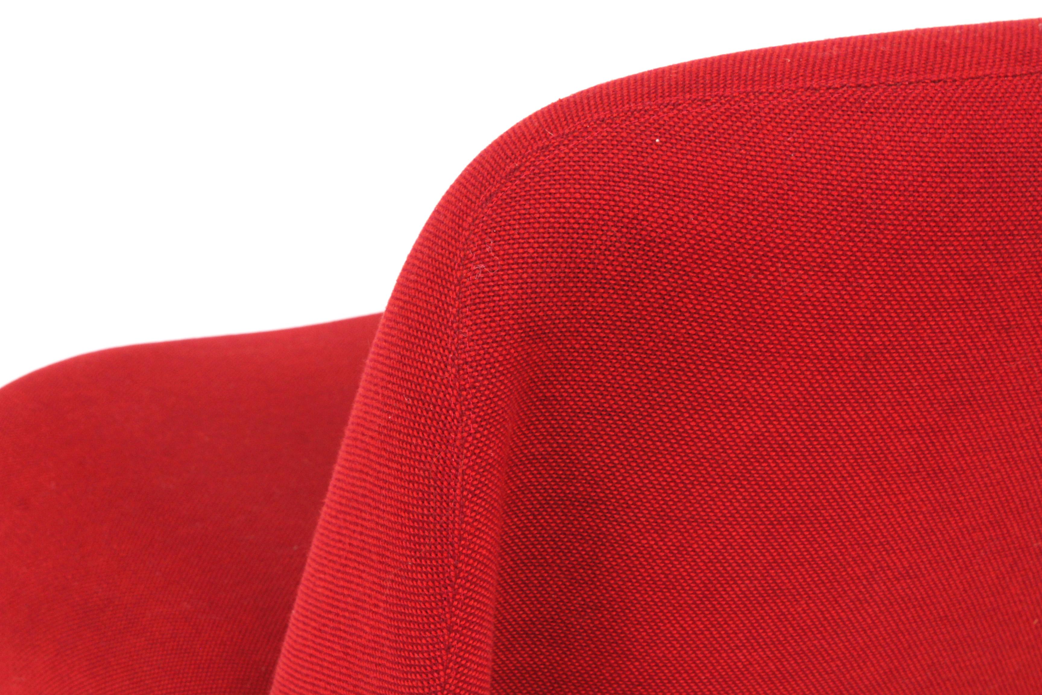 Mid-Century Modern Giancarlo Piretti Alky Lounge Chair in Red / Magenta Fabric for Anonima Castelli