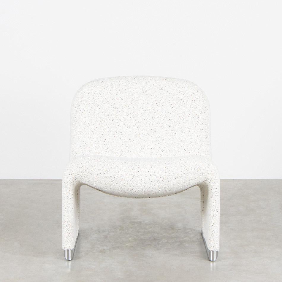 Mid-Century Modern Giancarlo Piretti Alky Lounge Chair in speckled Bouclé wool, Anonima Castelli