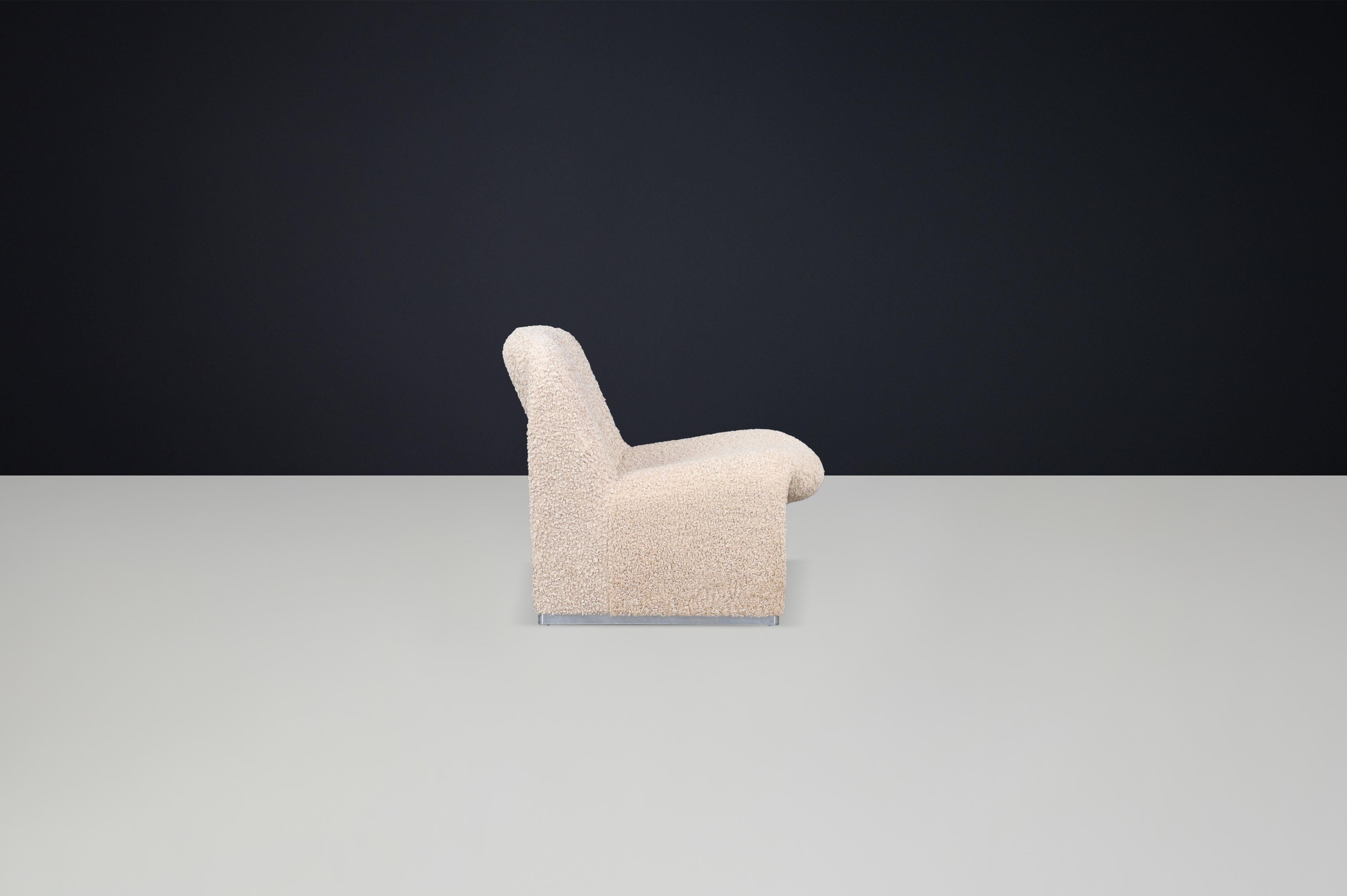 Aluminum Giancarlo Piretti “Alky” Lounge Chair in Teddy Upholstery, Italy, 1970s For Sale