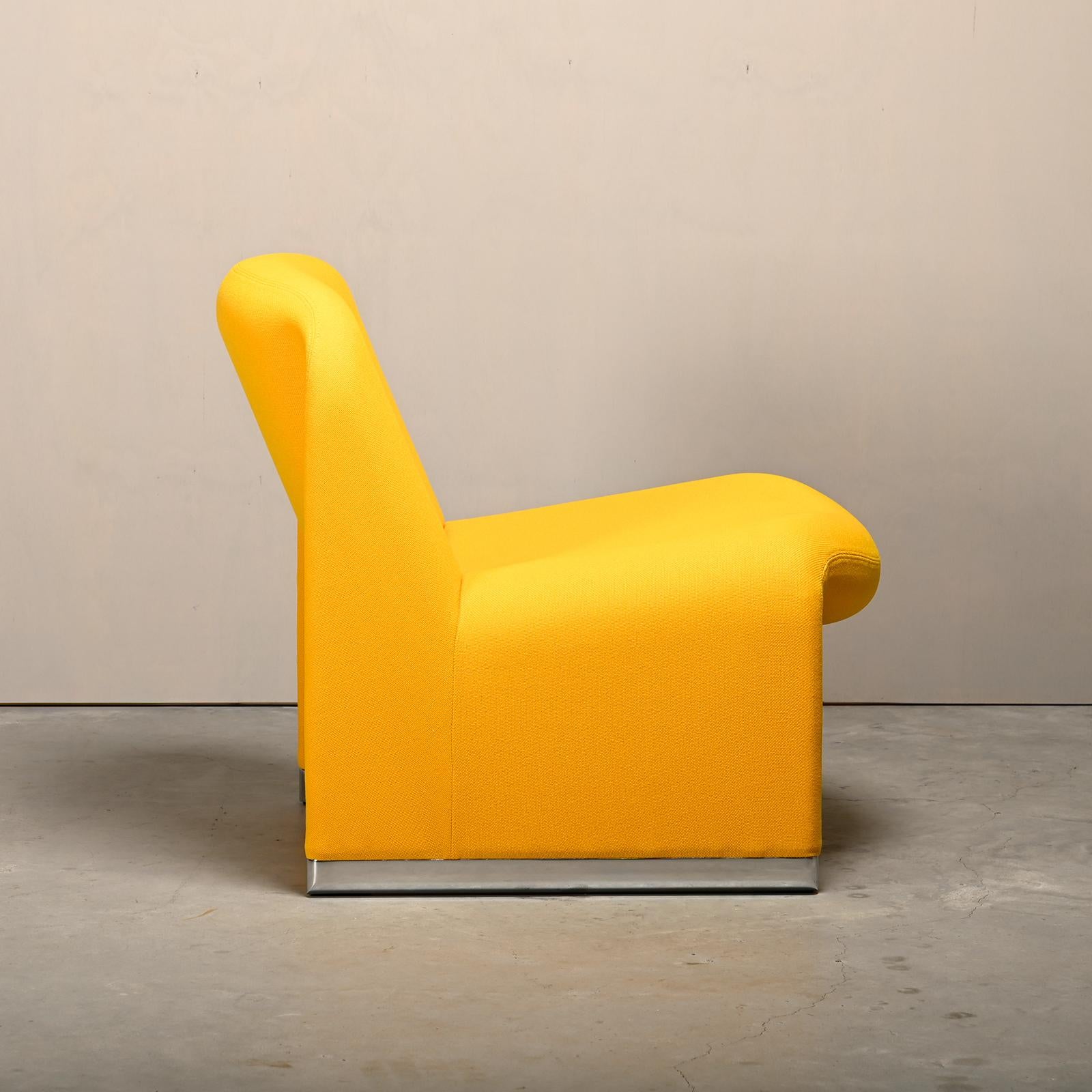 italien Chaise longue Alky de Giancarlo Piretti en tissu jaune pour Anonima Castelli en vente